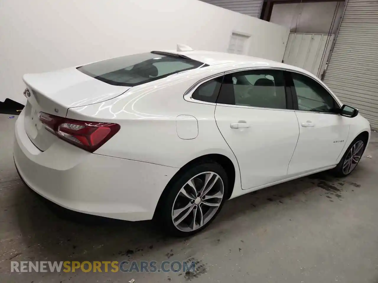 3 Photograph of a damaged car 1G1ZD5ST9NF165185 CHEVROLET MALIBU 2022