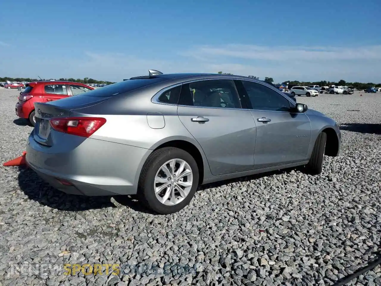 3 Фотография поврежденного автомобиля 1G1ZD5ST2SF125932 CHEVROLET MALIBU 2025