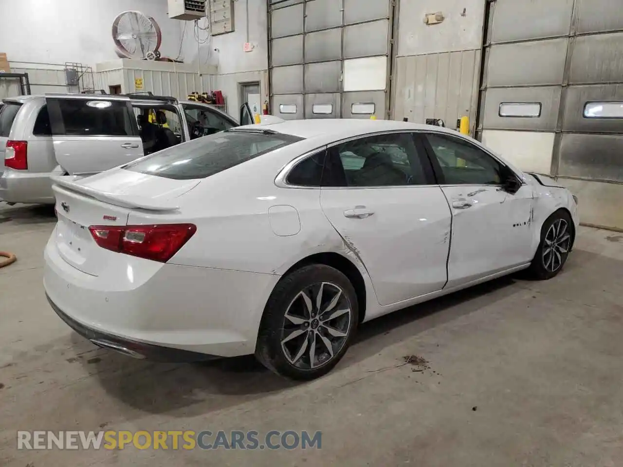 3 Photograph of a damaged car 1G1ZG5ST9SF152763 CHEVROLET MALIBU 2025