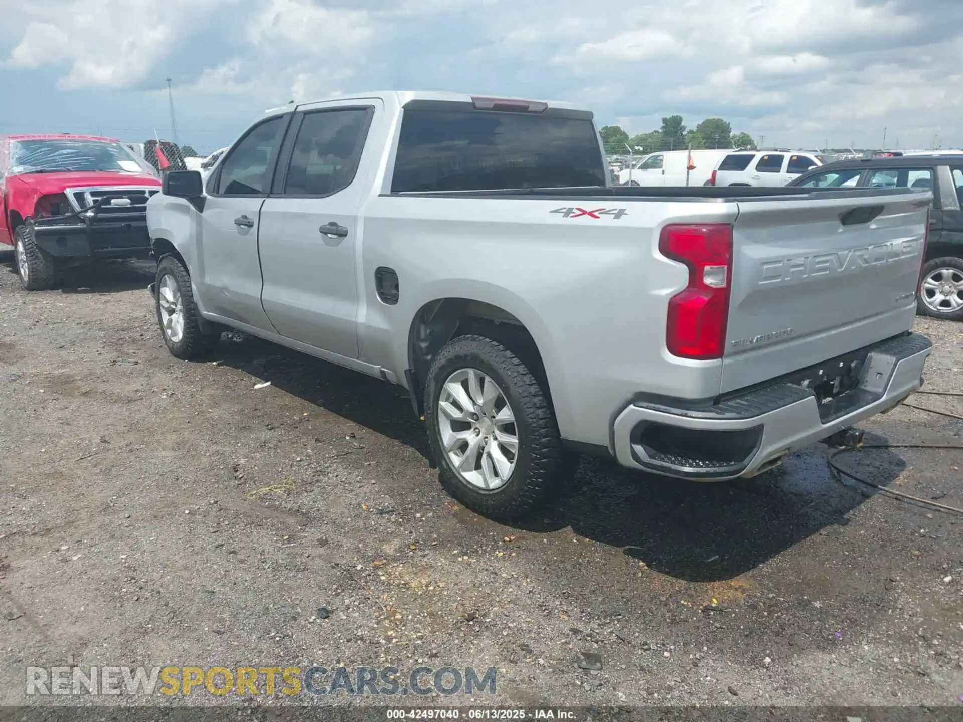 3 Фотография поврежденного автомобиля 1GCUYBEF2KZ408257 CHEVROLET SILVERADO 1500 2019