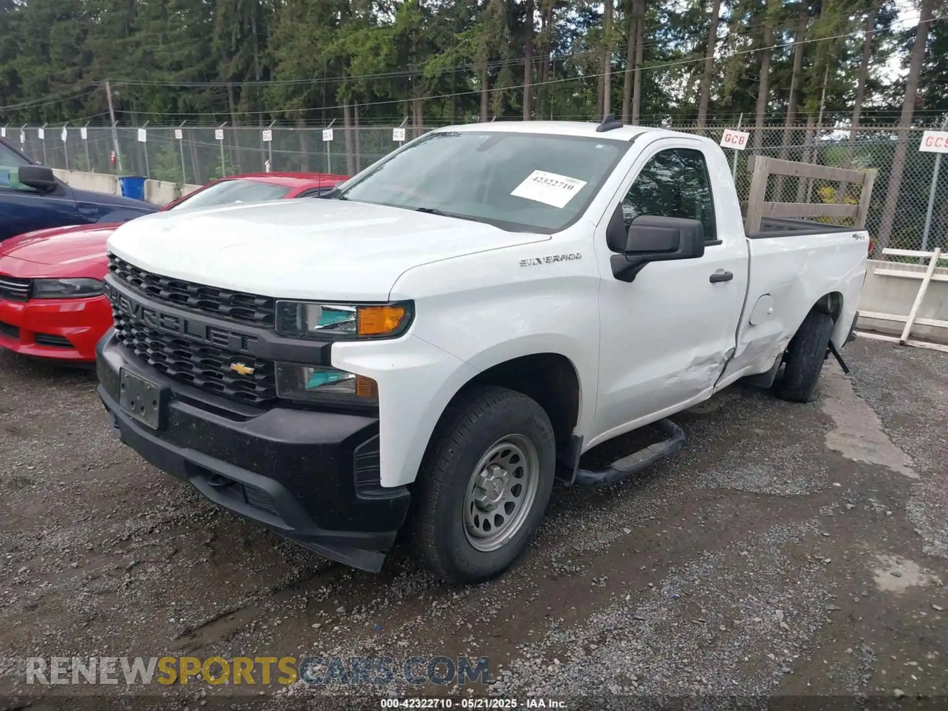 2 fotografías del automóvil dañado 3GCNYAEH9KG199986 CHEVROLET SILVERADO 1500 2019