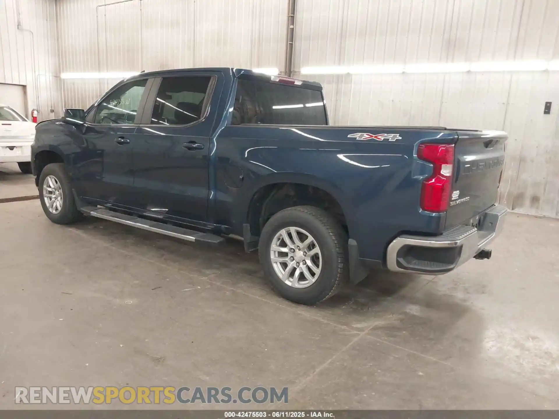 3 Фотография поврежденного автомобиля 3GCUYDEDXKG144067 CHEVROLET SILVERADO 1500 2019