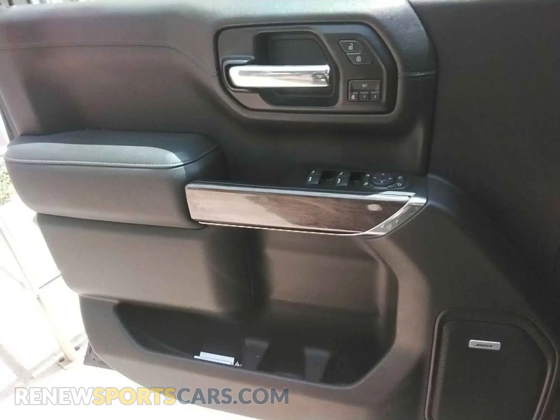 1 Photograph of a damaged car 3GCUYGED9KG263956 CHEVROLET SILVERADO 1500 2019