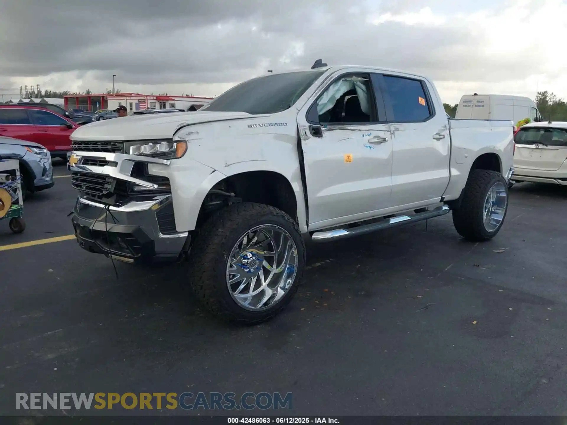 2 Photograph of a damaged car 3GCPWCED9LG397797 CHEVROLET SILVERADO 1500 2020