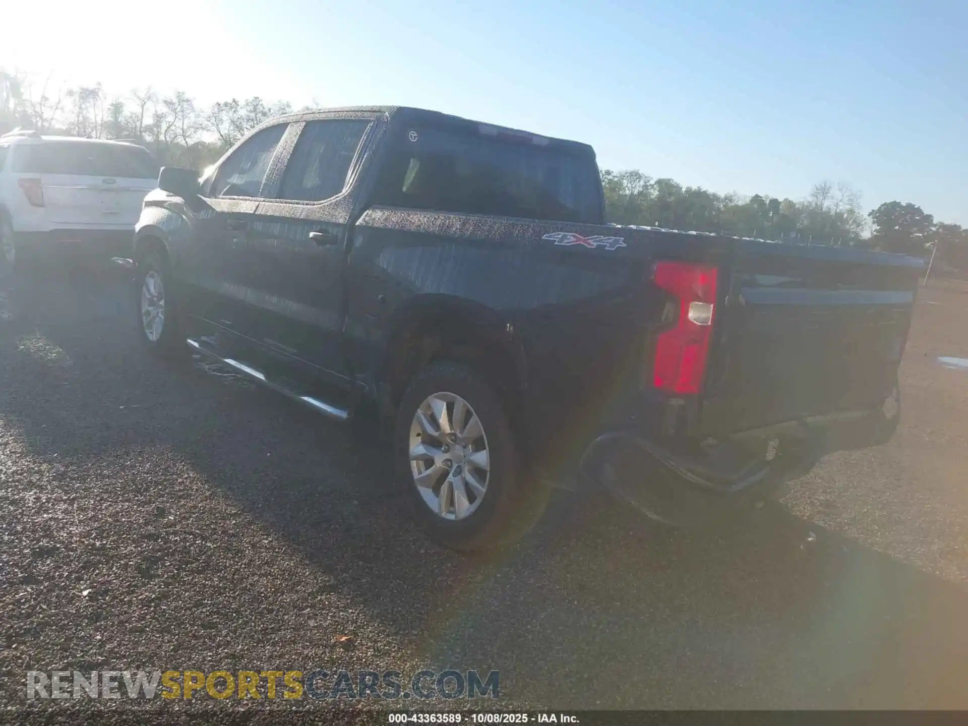 3 Photograph of a damaged car 1GCPYBEKXMZ151393 CHEVROLET SILVERADO 1500 2021