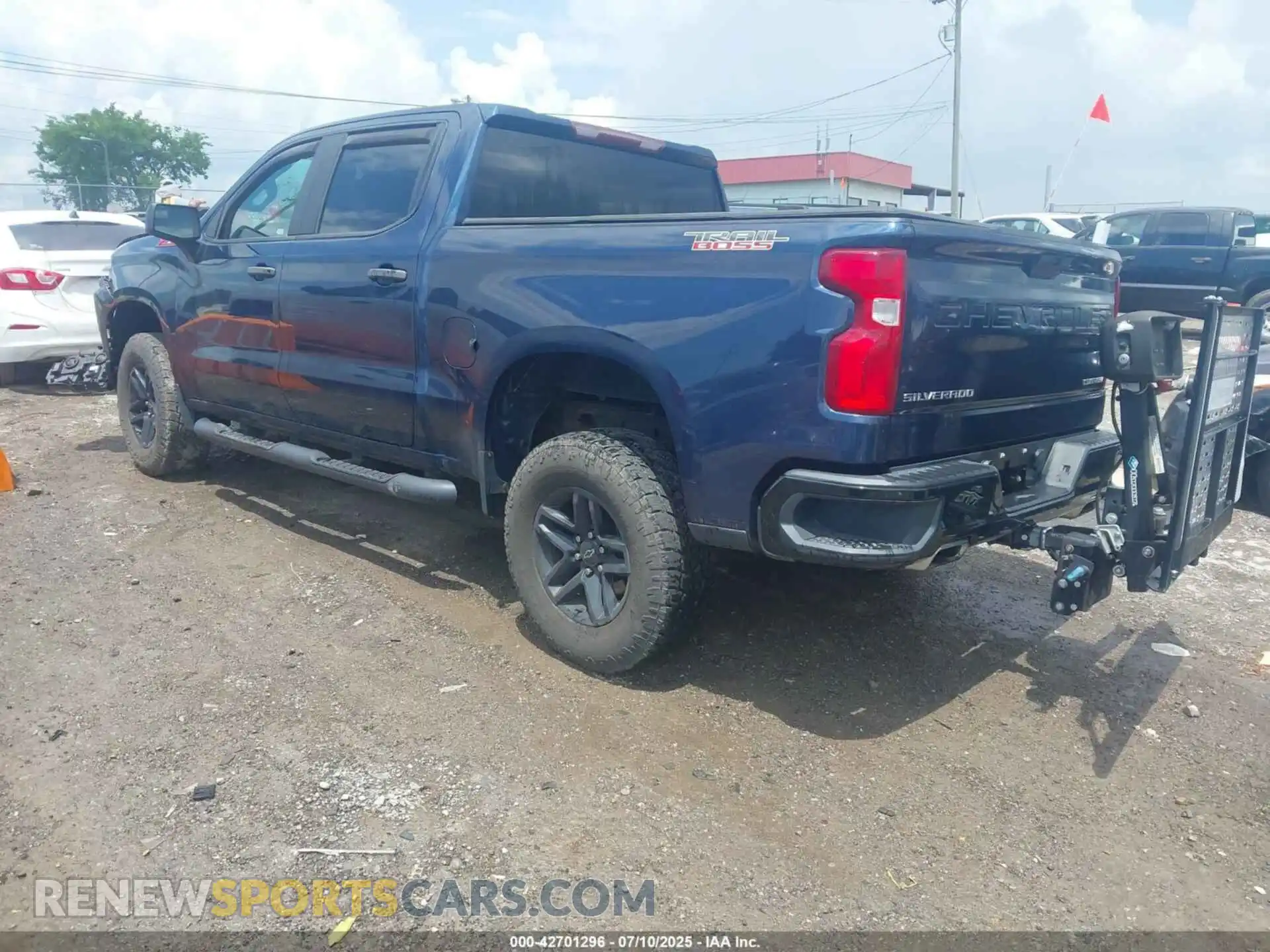 3 Photograph of a damaged car 1GCPYCEF3MZ116476 CHEVROLET SILVERADO 1500 2021