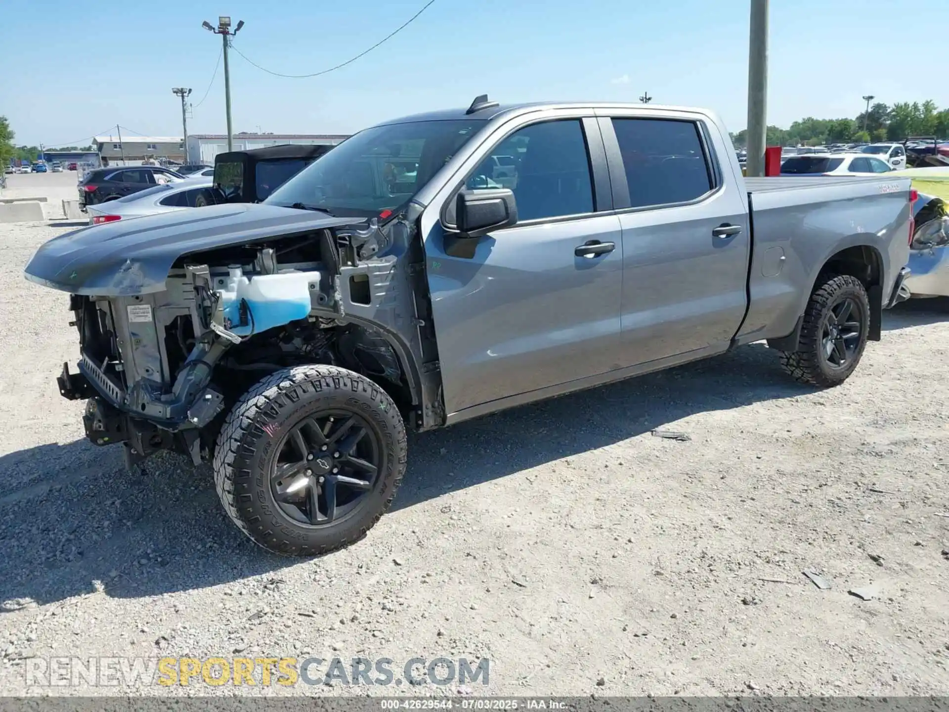 2 fotografías del automóvil dañado 1GCPYCEF3MZ156816 CHEVROLET SILVERADO 1500 2021