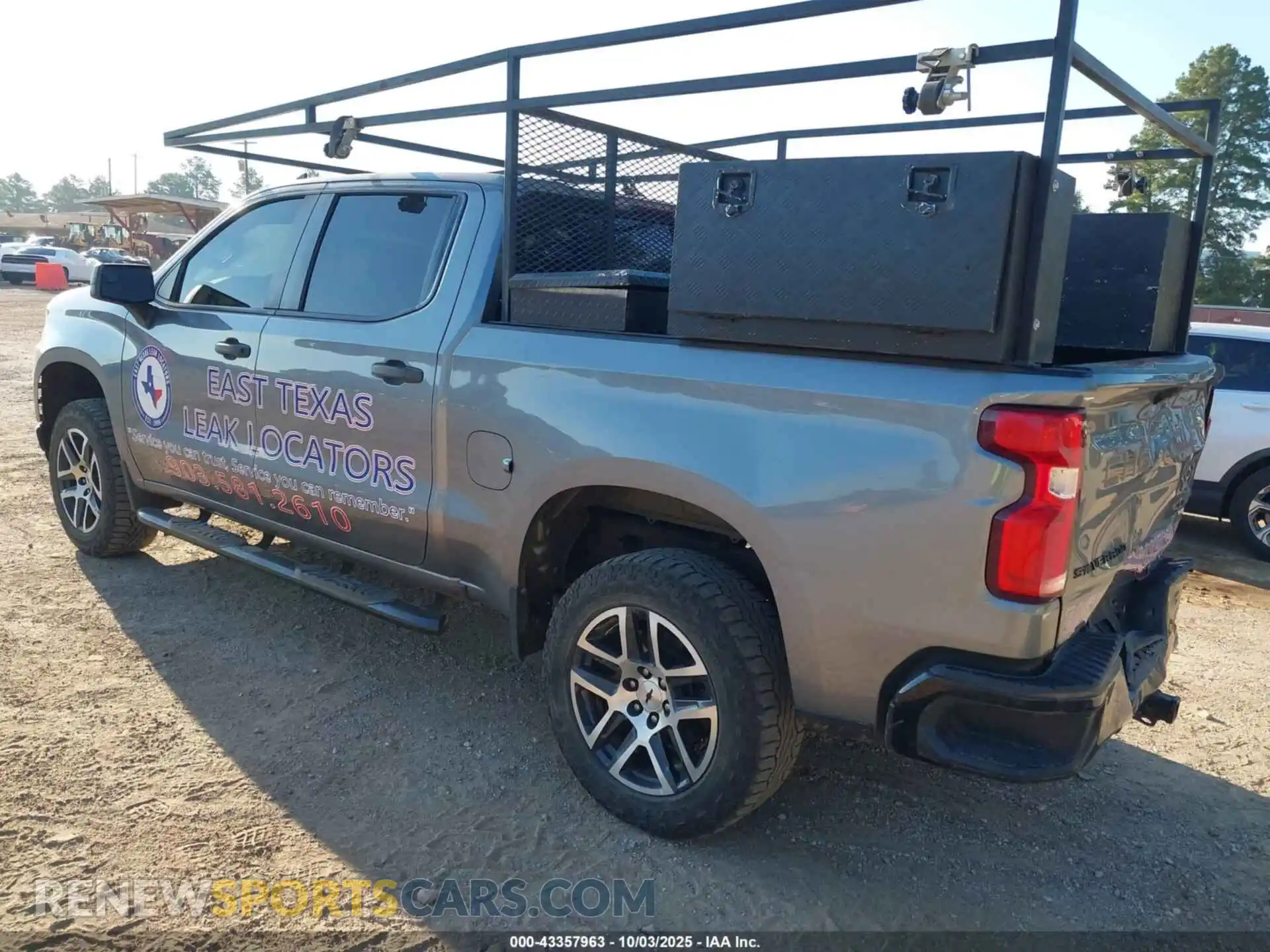 3 Фотография поврежденного автомобиля 1GCPYCEL7MZ260456 CHEVROLET SILVERADO 1500 2021