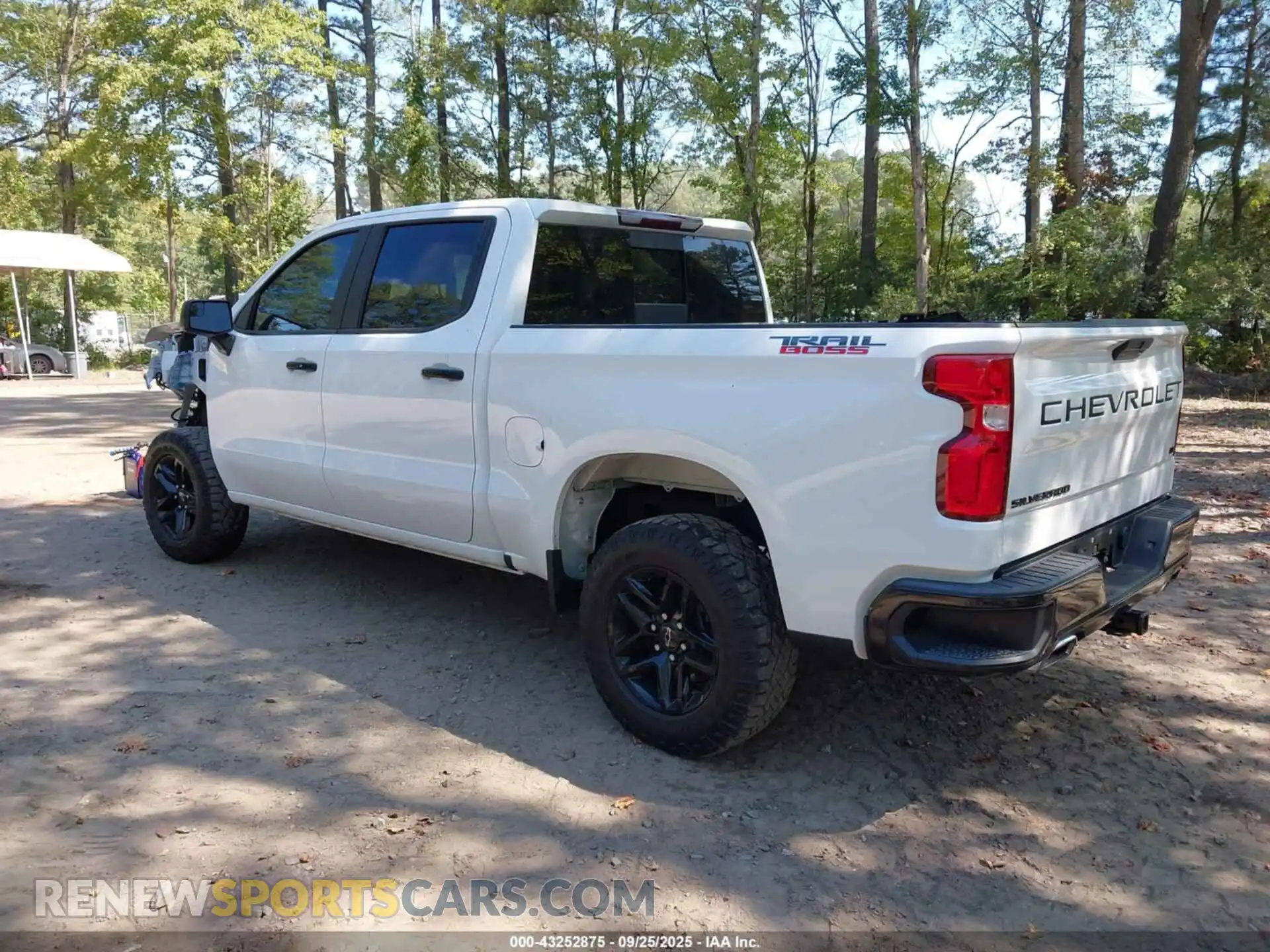3 Photograph of a damaged car 1GCPYFED3MZ256253 CHEVROLET SILVERADO 1500 2021