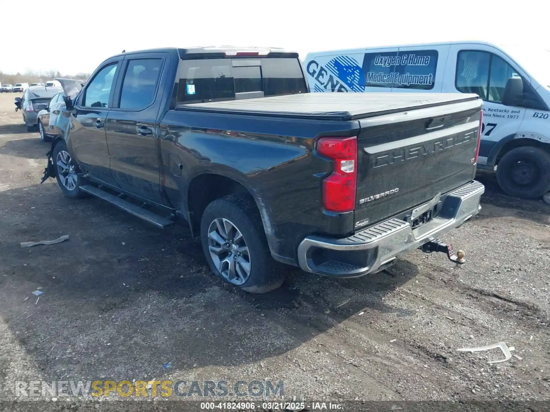 3 Photograph of a damaged car 1GCUYDED0MZ253365 CHEVROLET SILVERADO 1500 2021
