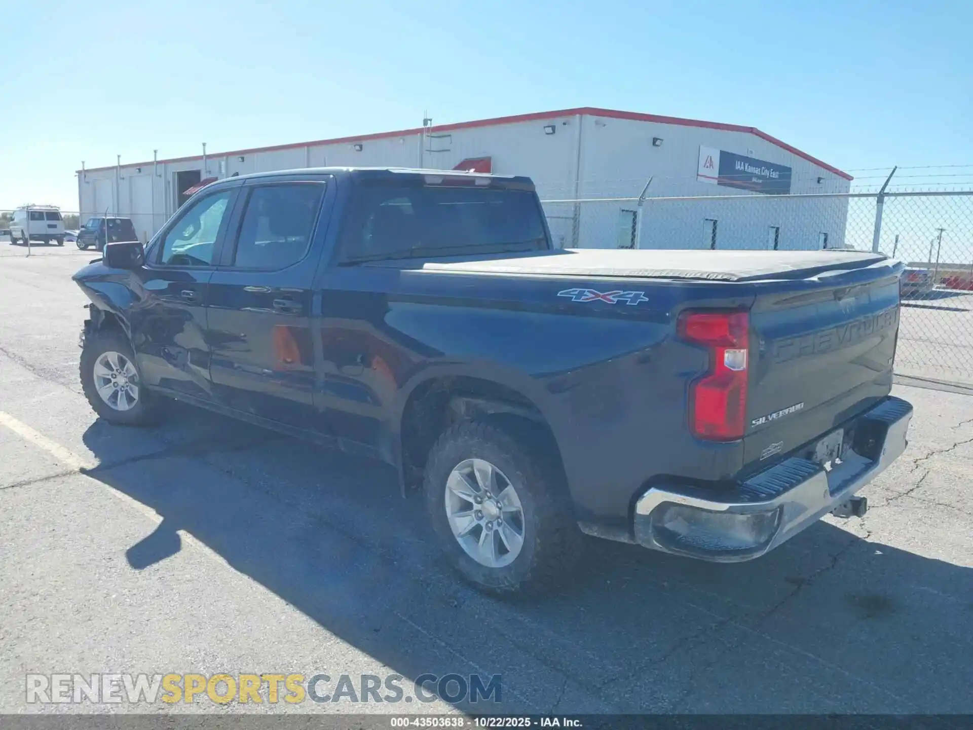 3 Photograph of a damaged car 1GCUYDED4MZ421802 CHEVROLET SILVERADO 1500 2021