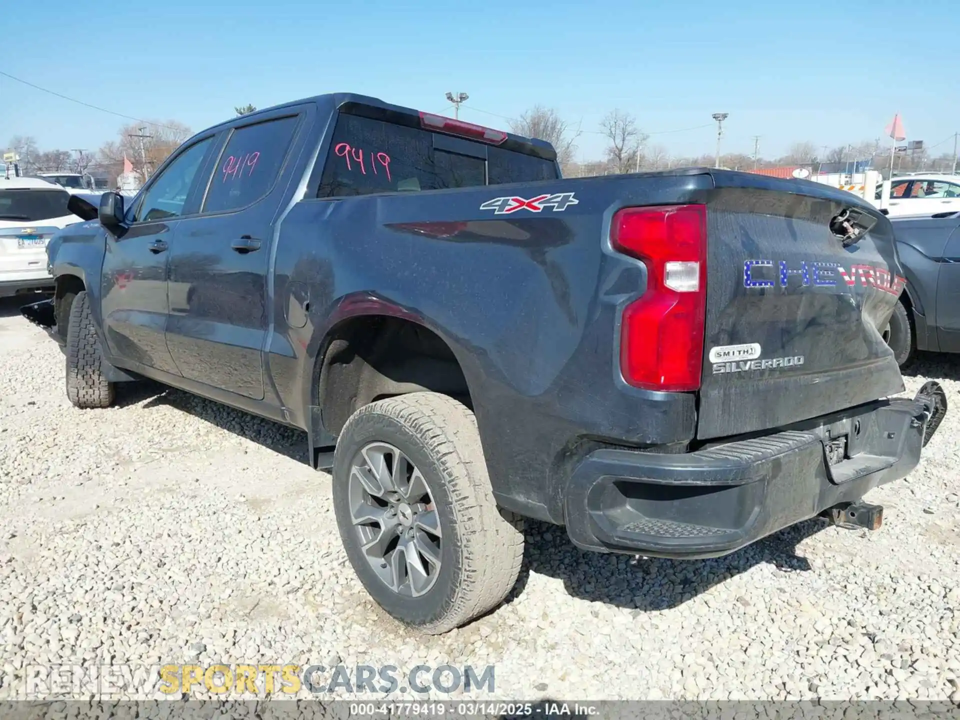3 Photograph of a damaged car 1GCUYEED3MZ206482 CHEVROLET SILVERADO 1500 2021