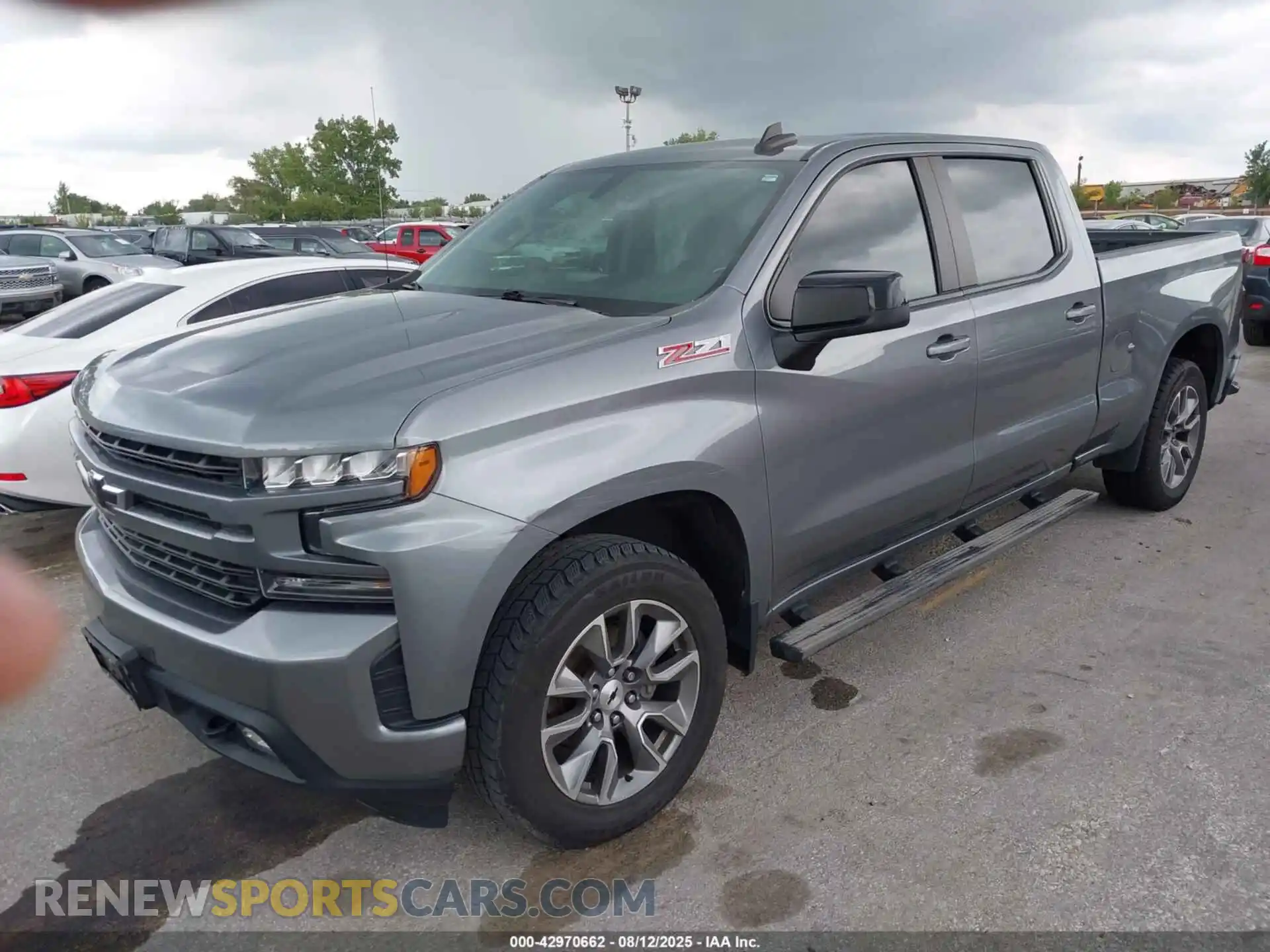 2 Photograph of a damaged car 1GCUYEED7MZ321389 CHEVROLET SILVERADO 1500 2021