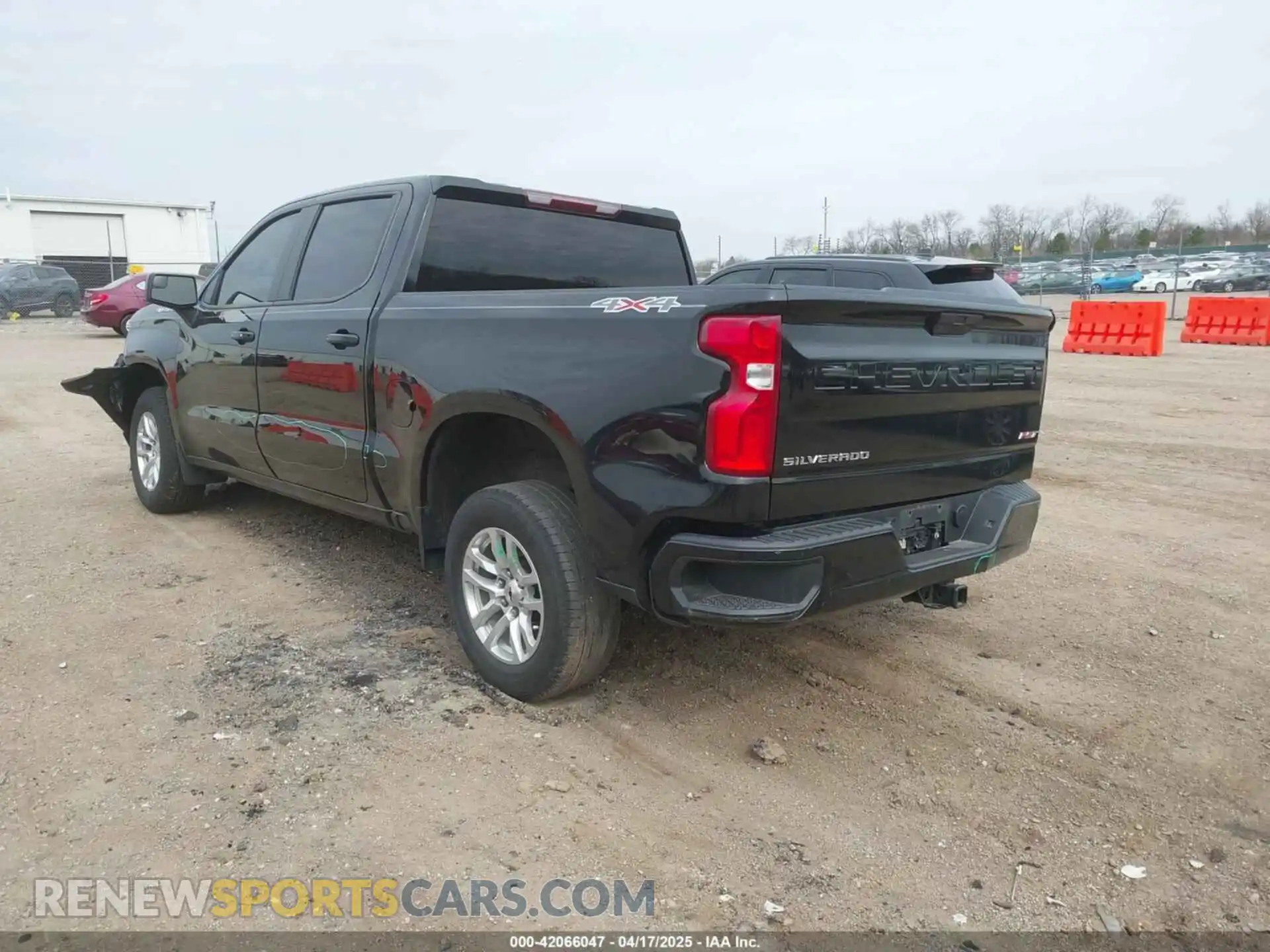 3 Фотография поврежденного автомобиля 1GCUYEED9MZ419064 CHEVROLET SILVERADO 1500 2021