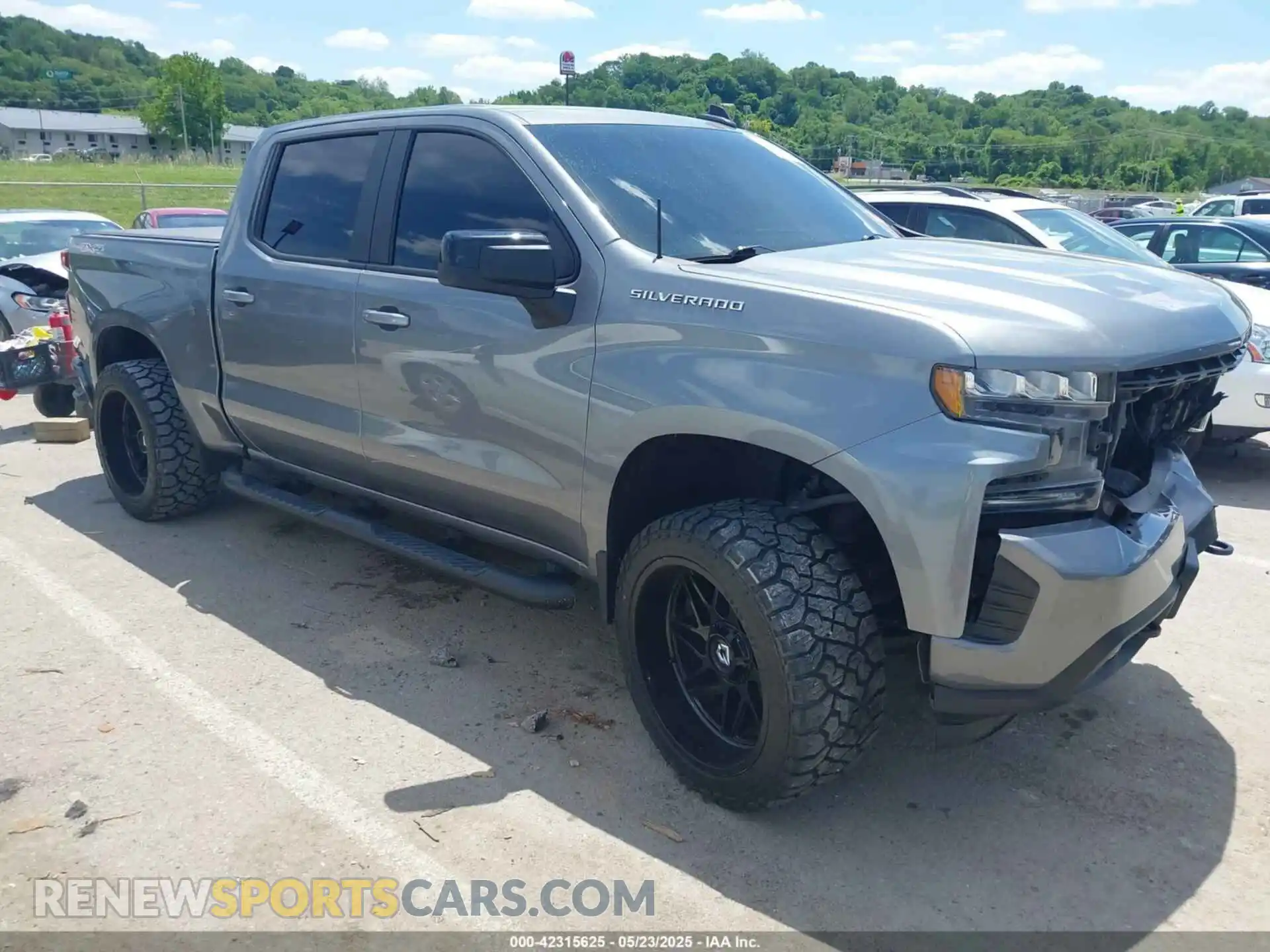 1 Photograph of a damaged car 1GCUYEEDXMZ127679 CHEVROLET SILVERADO 1500 2021