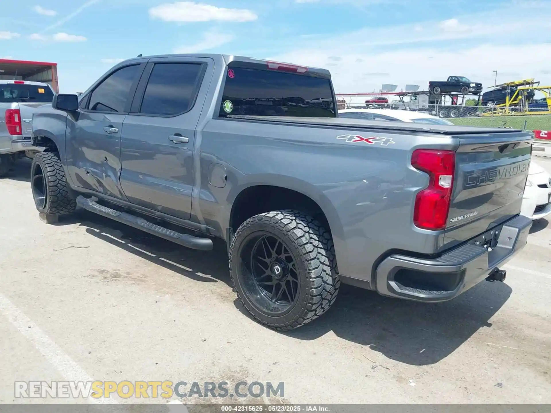 3 Photograph of a damaged car 1GCUYEEDXMZ127679 CHEVROLET SILVERADO 1500 2021