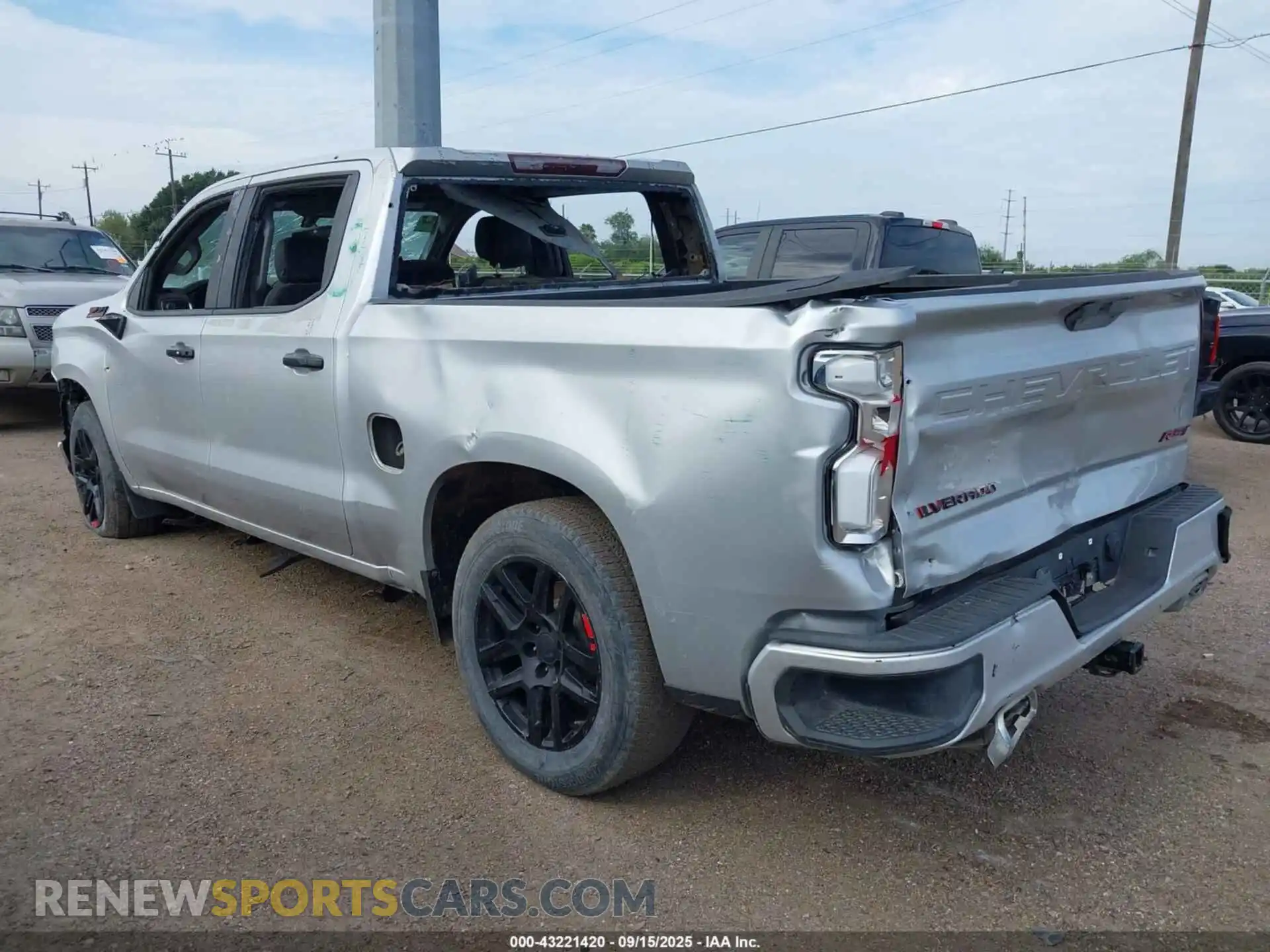 3 Photograph of a damaged car 1GCUYEEDXMZ395731 CHEVROLET SILVERADO 1500 2021