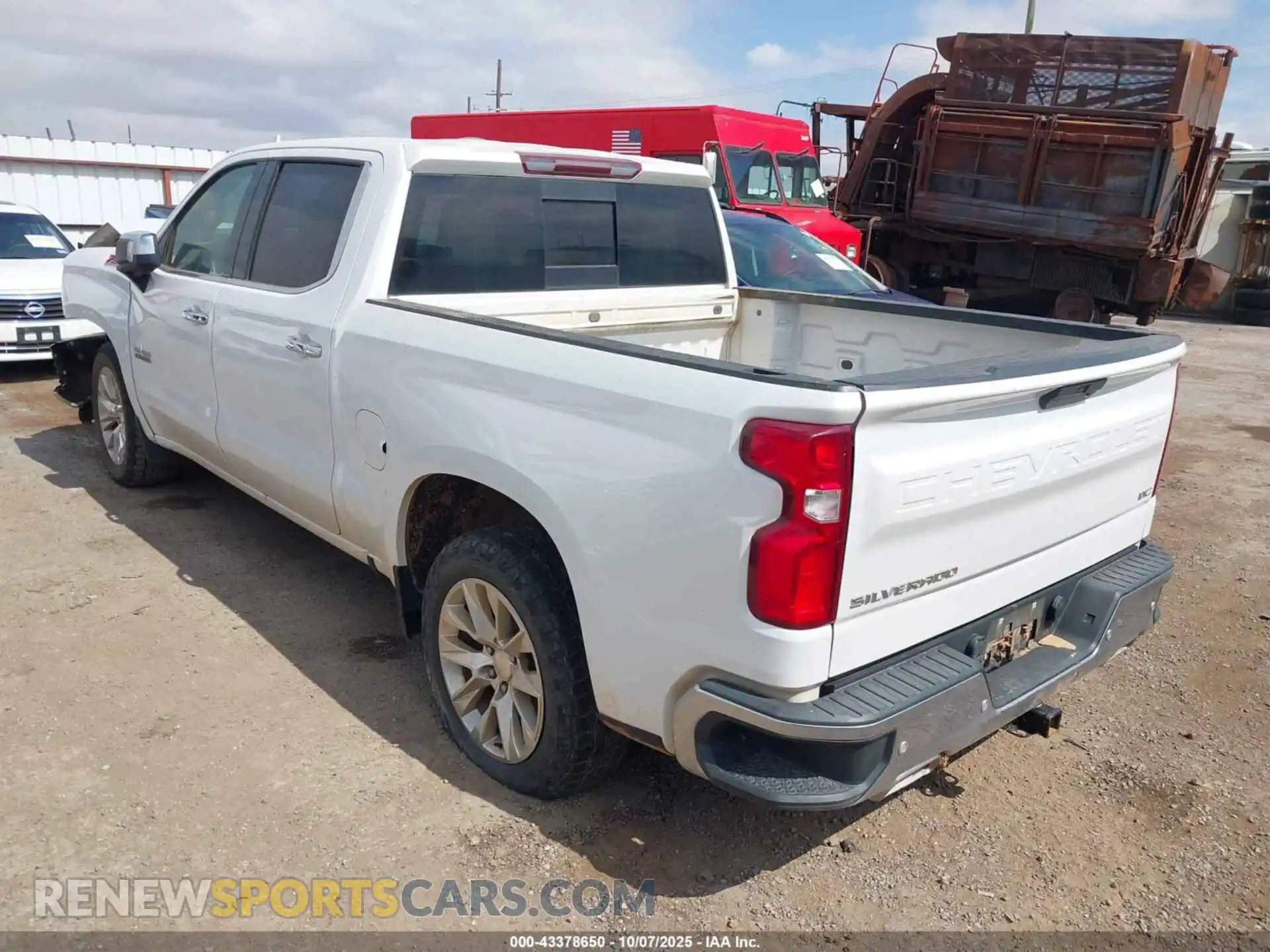 3 Photograph of a damaged car 1GCUYGED1MZ185076 CHEVROLET SILVERADO 1500 2021