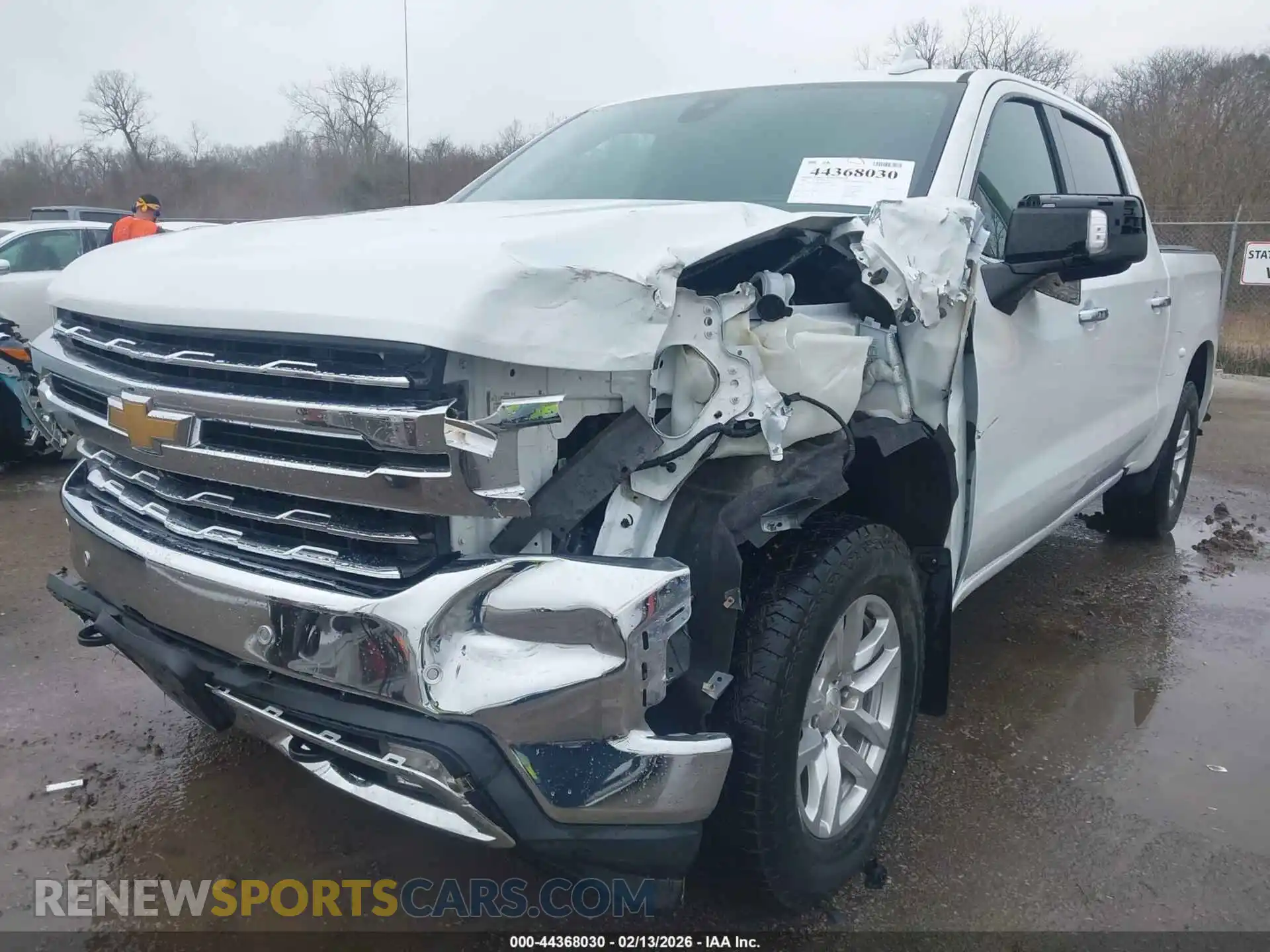 2 fotografías del automóvil dañado 1GCUYGED6MZ183646 CHEVROLET SILVERADO 1500 2021