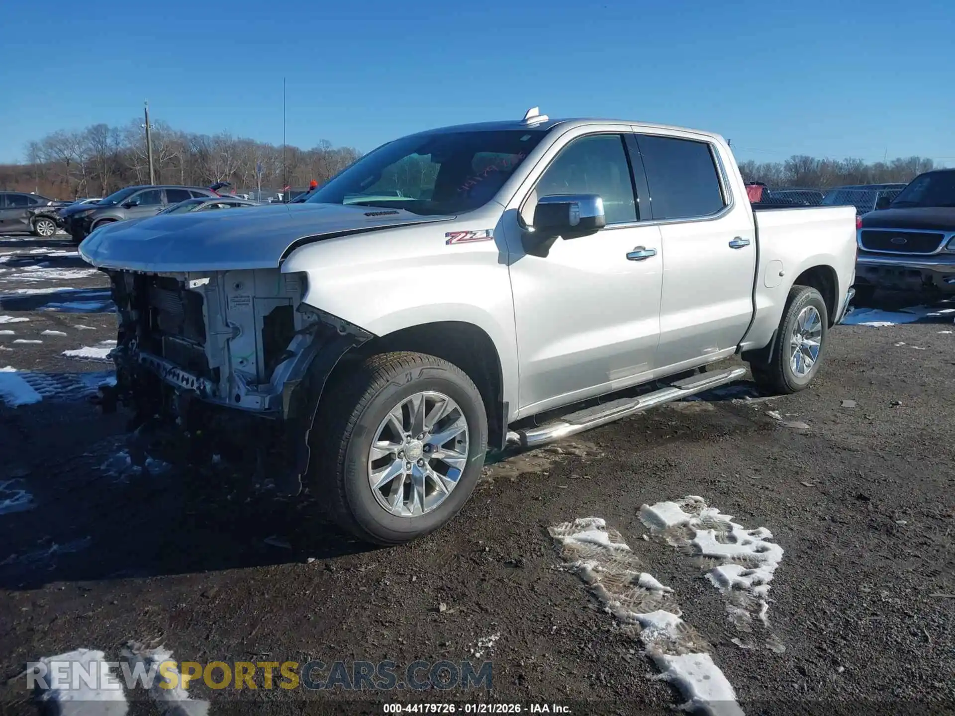2 Фотография поврежденного автомобиля 1GCUYGET1MZ112040 CHEVROLET SILVERADO 1500 2021
