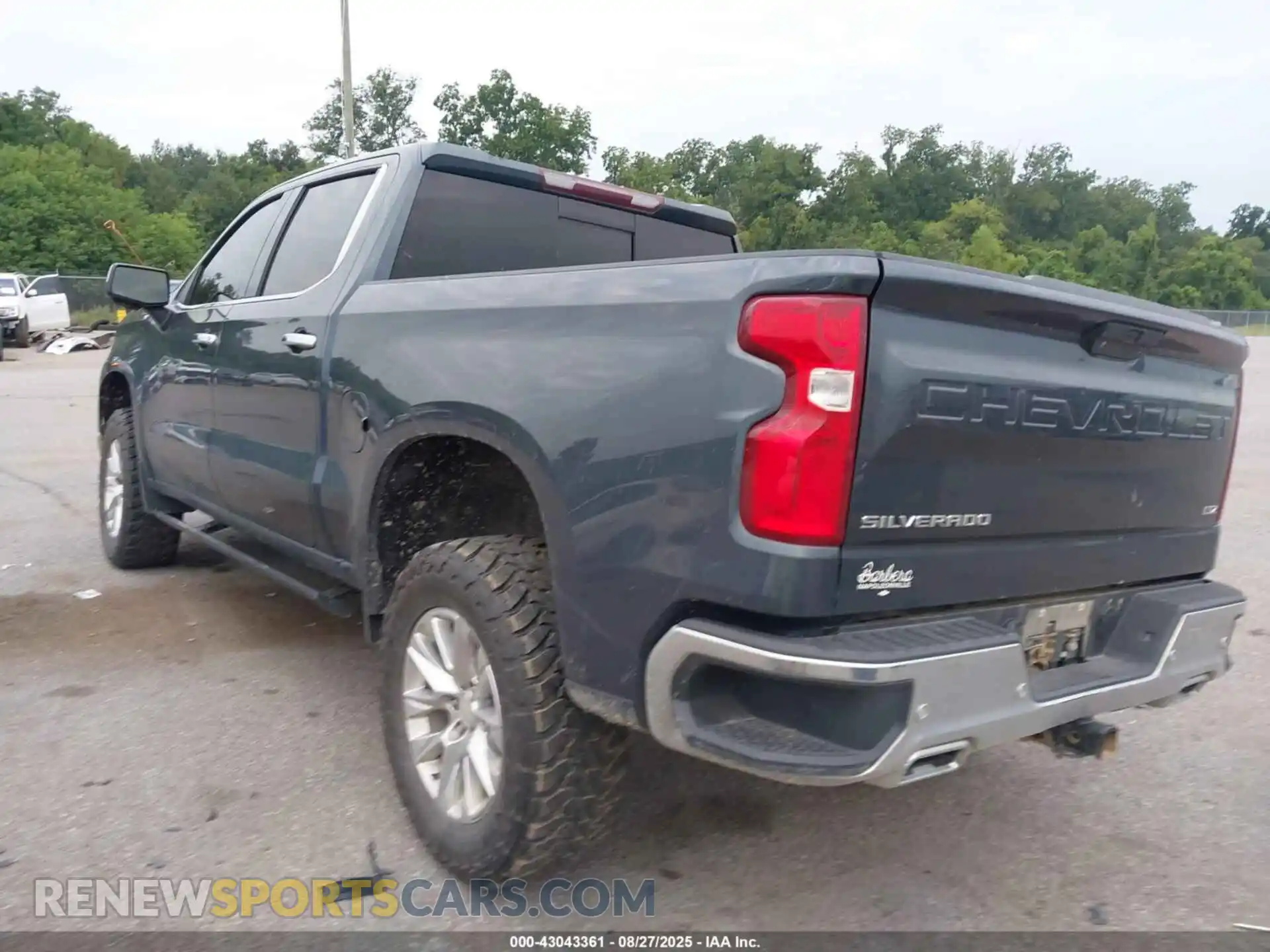 3 Photograph of a damaged car 1GCUYGET2MZ288403 CHEVROLET SILVERADO 1500 2021
