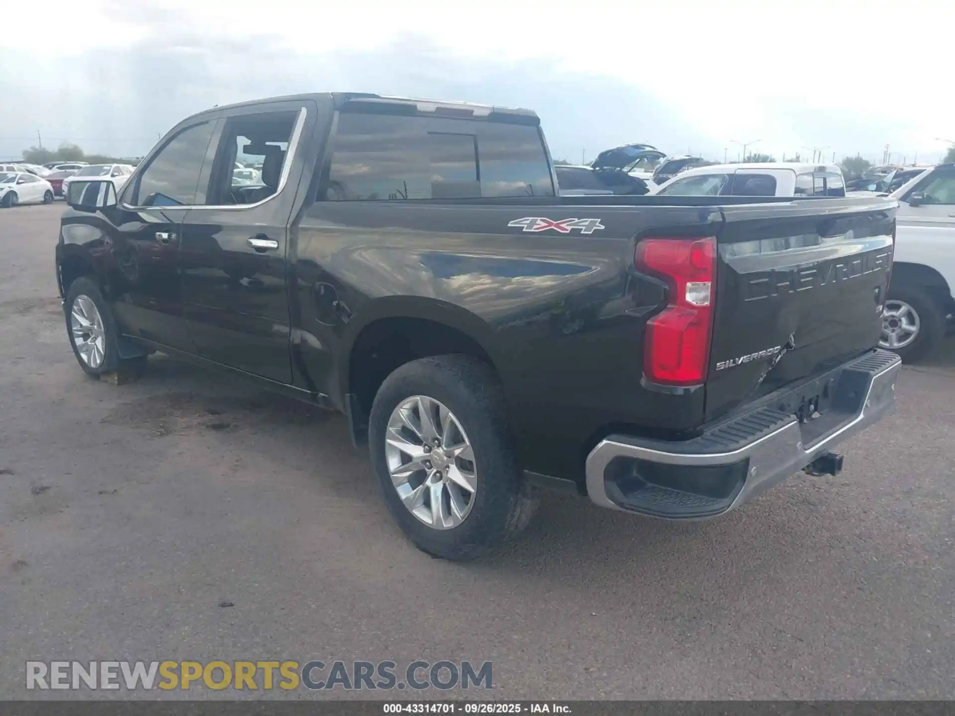 3 Photograph of a damaged car 1GCUYGET2MZ332867 CHEVROLET SILVERADO 1500 2021