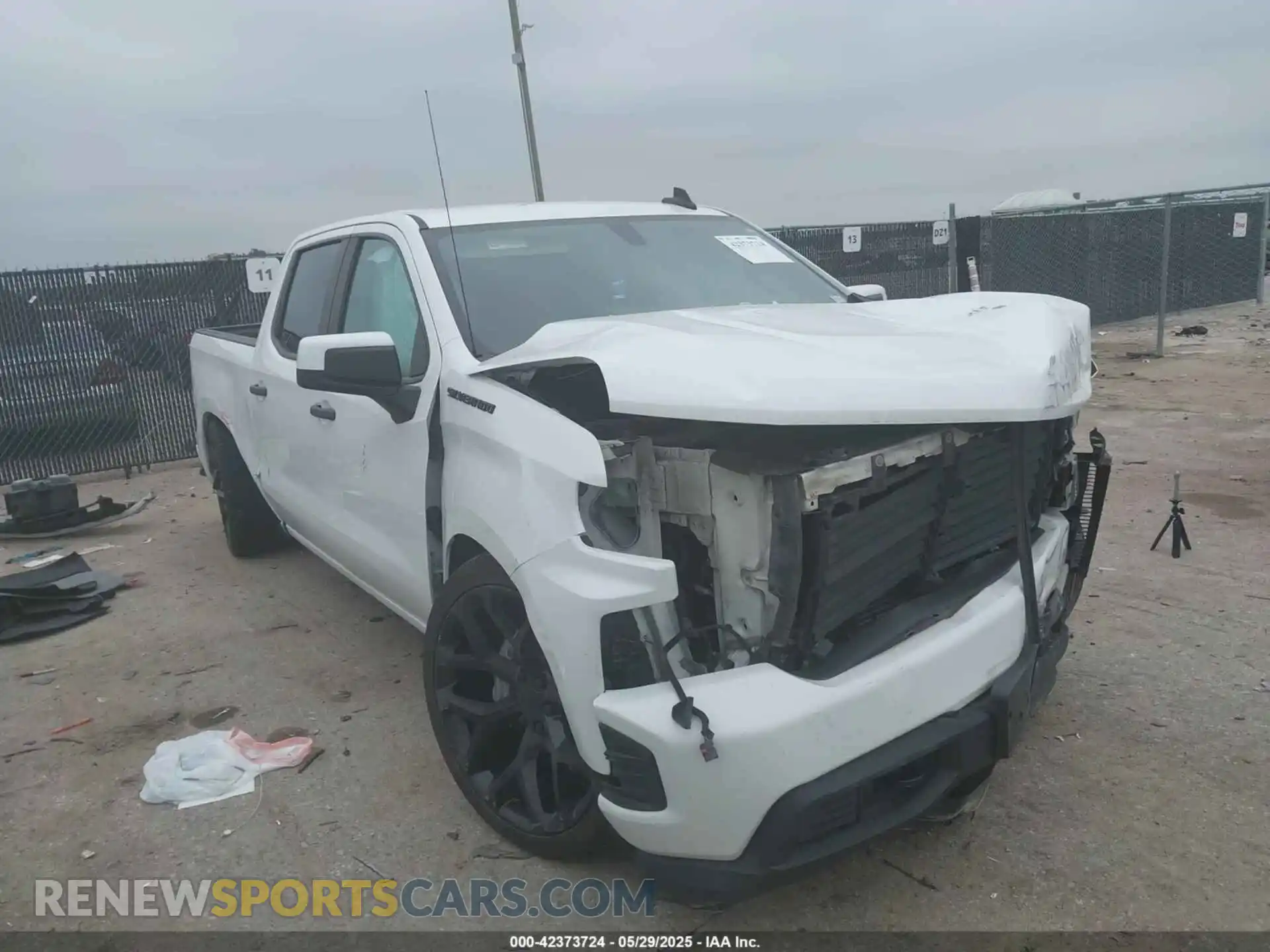 1 Photograph of a damaged car 3GCPWBEK9MG102403 CHEVROLET SILVERADO 1500 2021