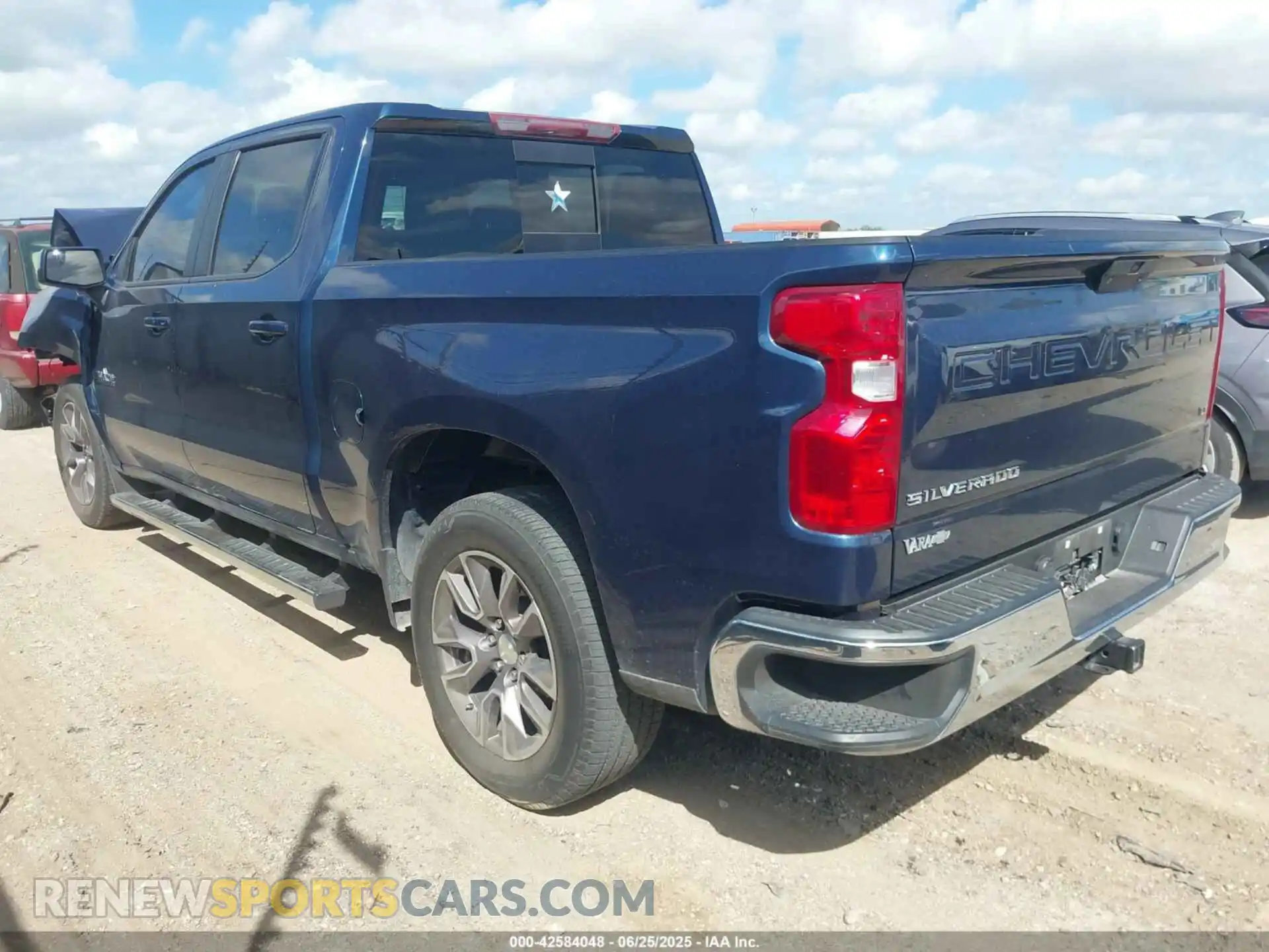 3 Photograph of a damaged car 3GCPWCED4MG256167 CHEVROLET SILVERADO 1500 2021