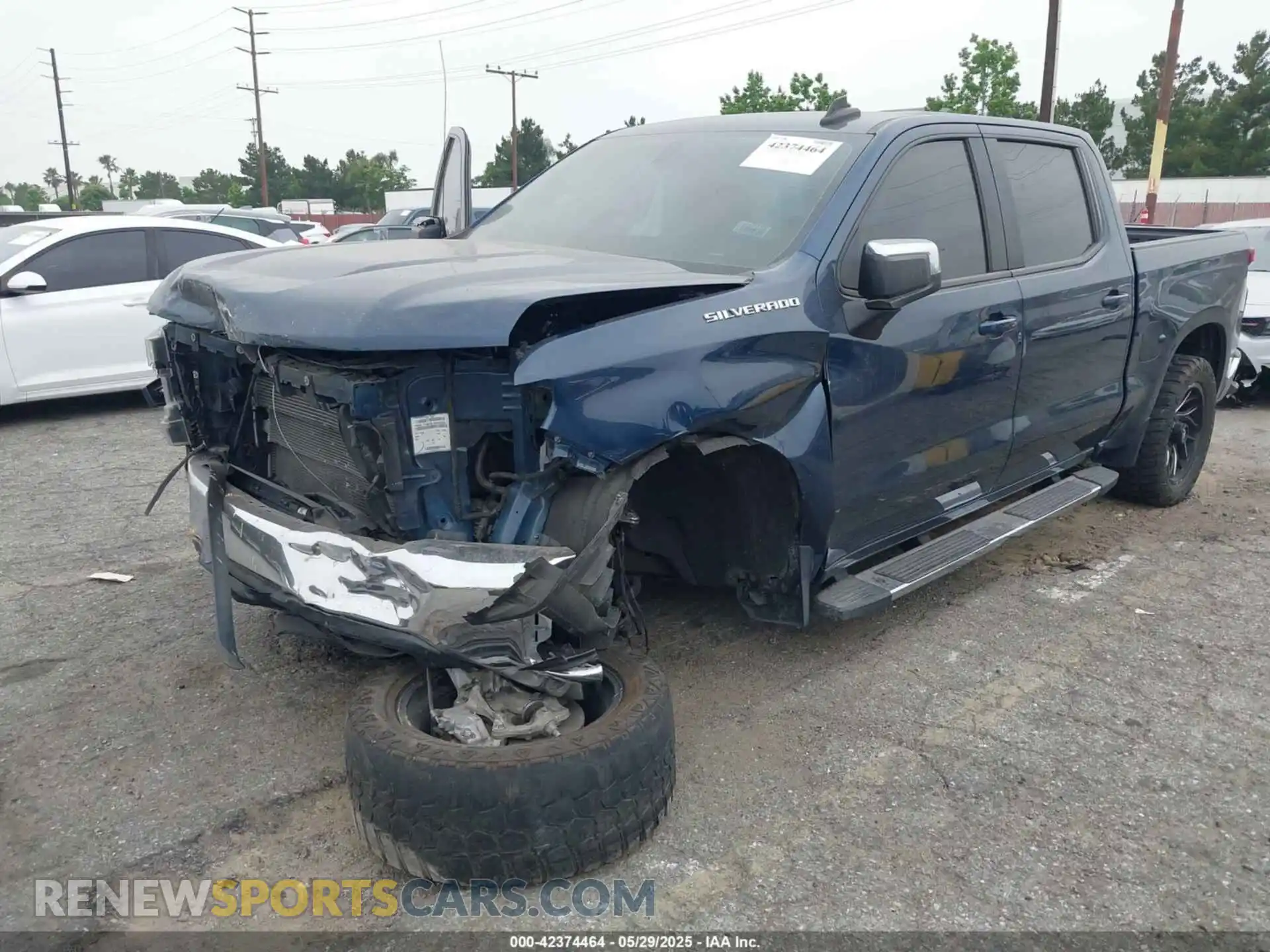 2 fotografías del automóvil dañado 3GCPWCED5MG102874 CHEVROLET SILVERADO 1500 2021
