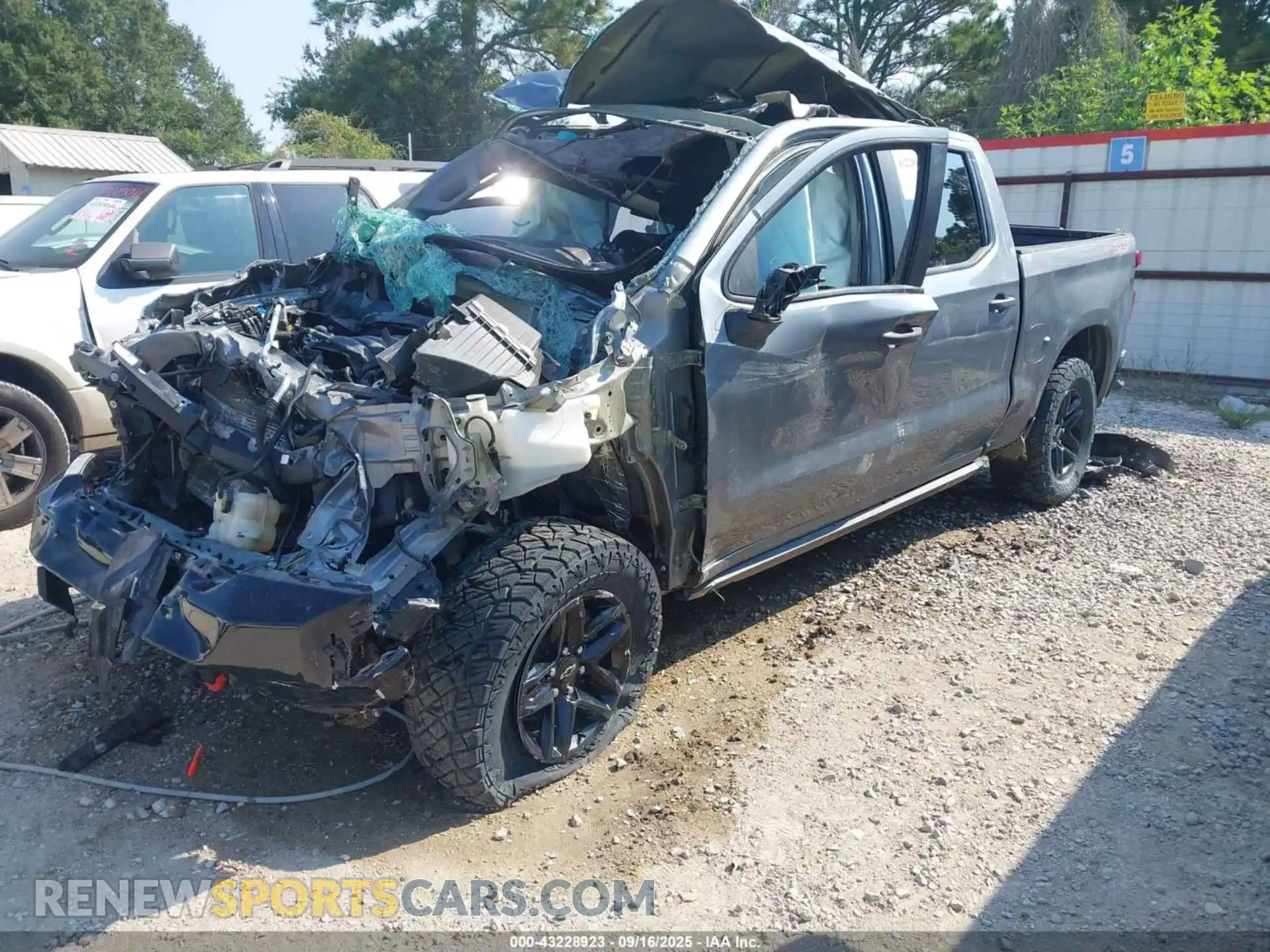 2 Photograph of a damaged car 3GCPYCEF3MG286868 CHEVROLET SILVERADO 1500 2021