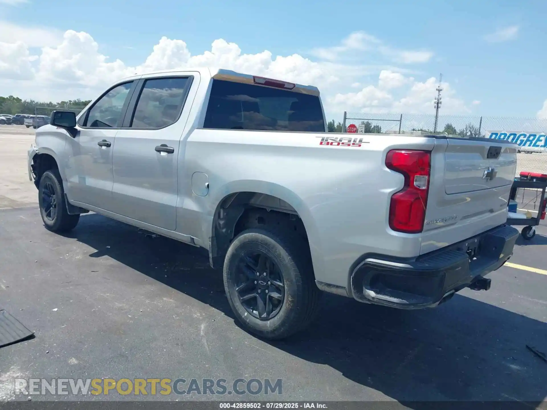 3 fotografías del automóvil dañado 3GCPYCEF7MG482330 CHEVROLET SILVERADO 1500 2021