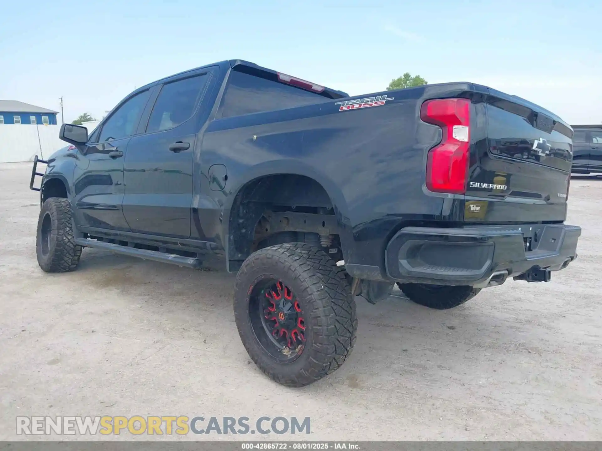 3 Photograph of a damaged car 3GCPYCEF8MG483034 CHEVROLET SILVERADO 1500 2021