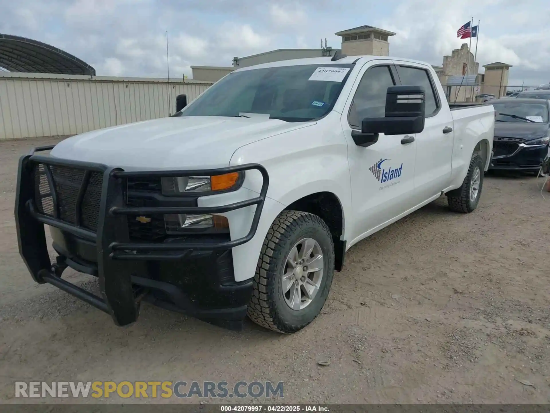 2 Photograph of a damaged car 3GCUYAEF5MG110220 CHEVROLET SILVERADO 1500 2021
