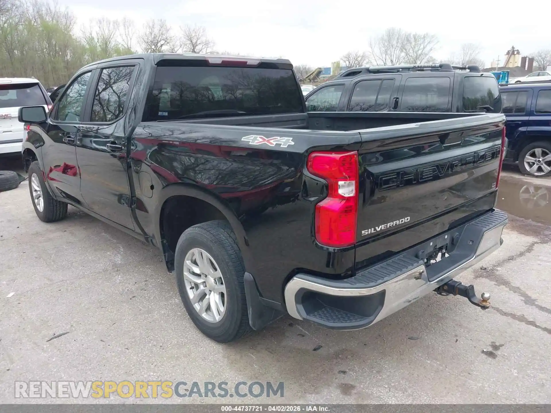 3 Photograph of a damaged car 3GCUYDED4MG102402 CHEVROLET SILVERADO 1500 2021