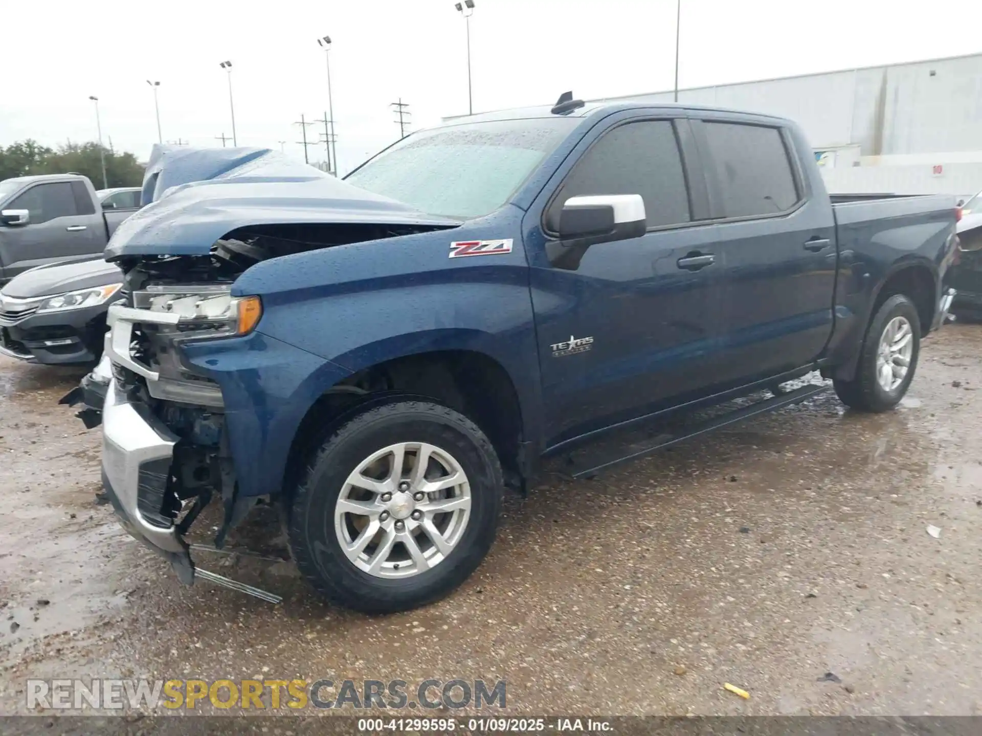 2 Photograph of a damaged car 3GCUYDED5MG226677 CHEVROLET SILVERADO 1500 2021