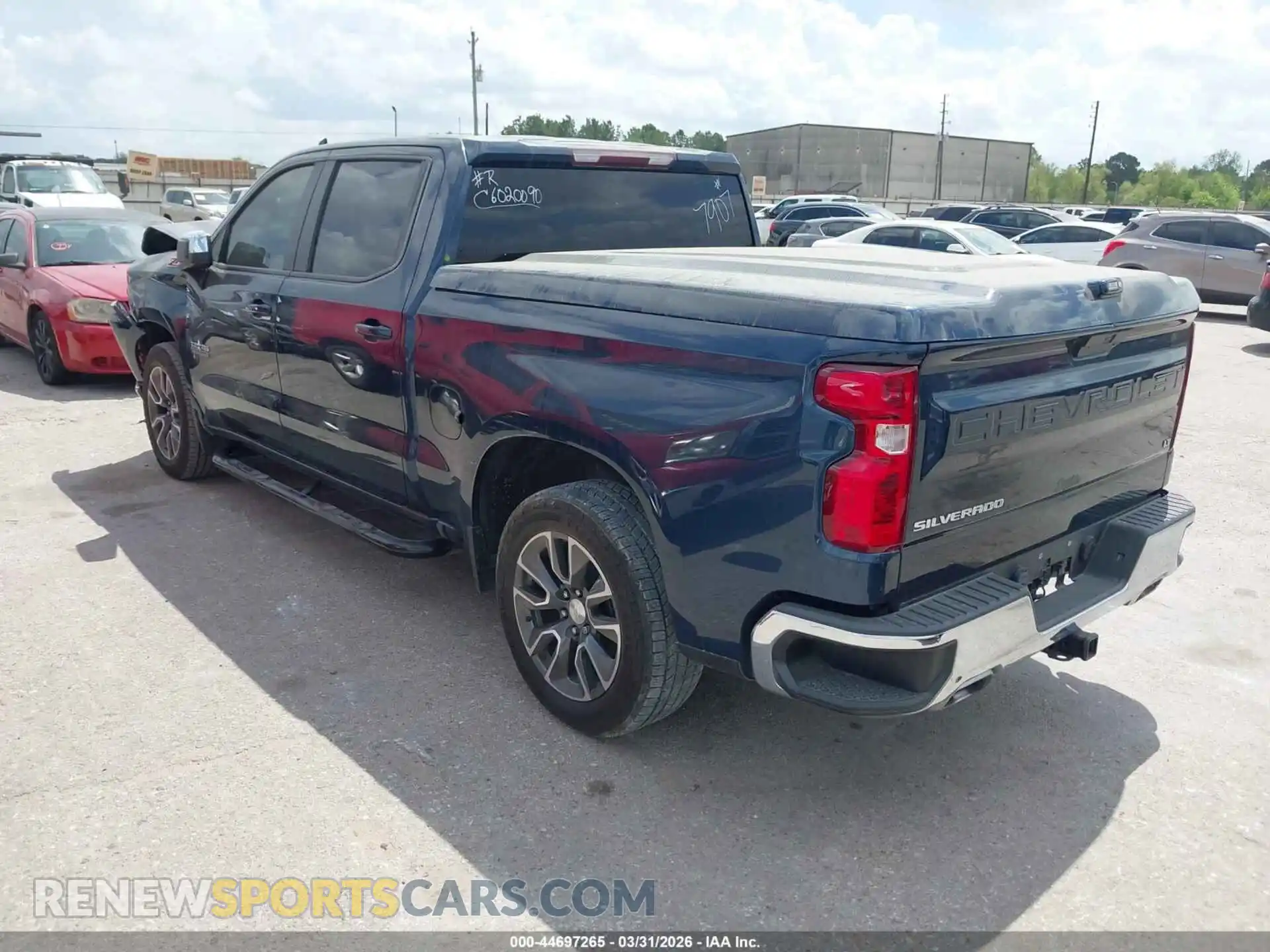 3 Photograph of a damaged car 3GCUYDED6MG467907 CHEVROLET SILVERADO 1500 2021