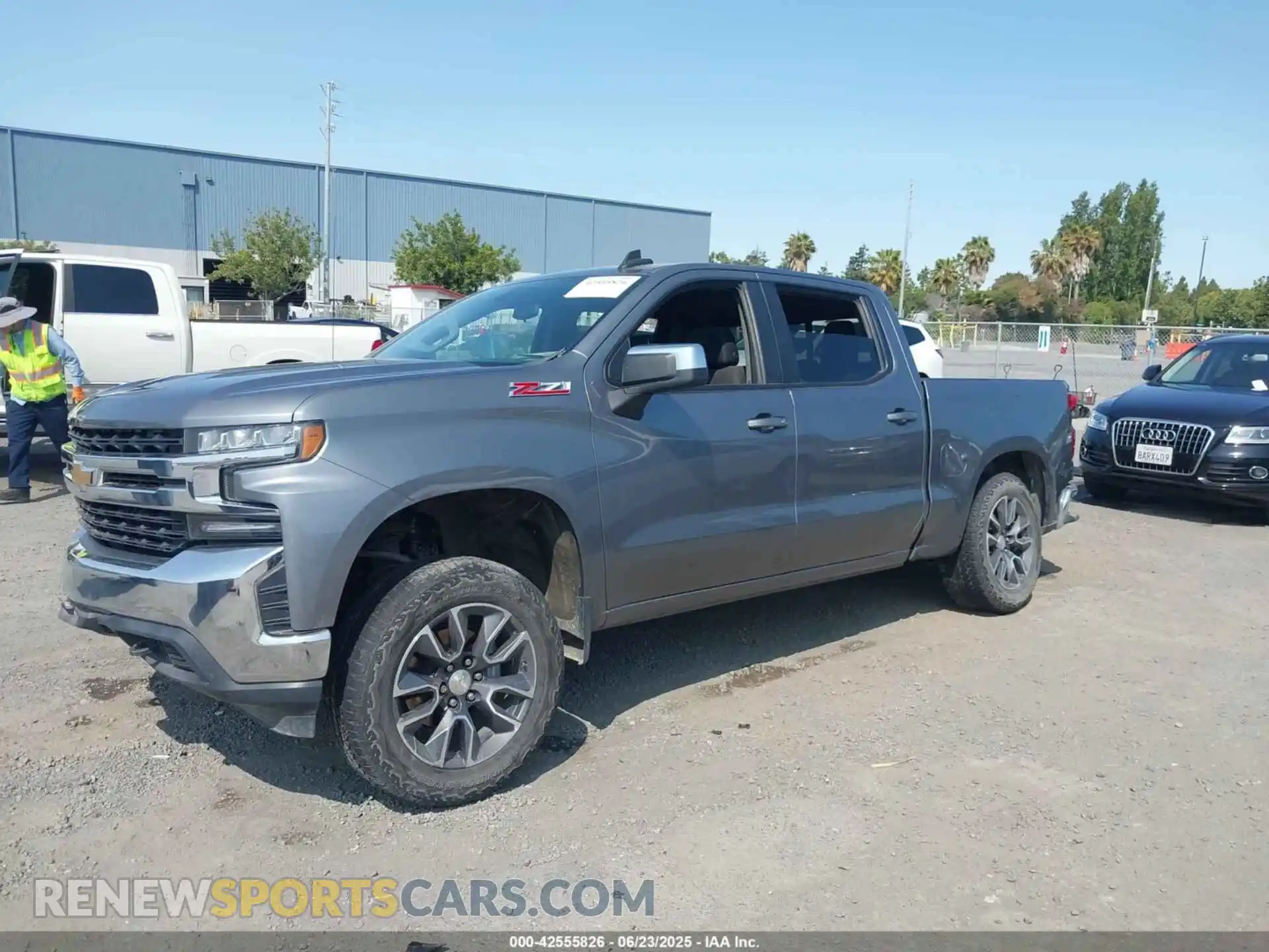 2 Photograph of a damaged car 3GCUYDEDXMG292948 CHEVROLET SILVERADO 1500 2021