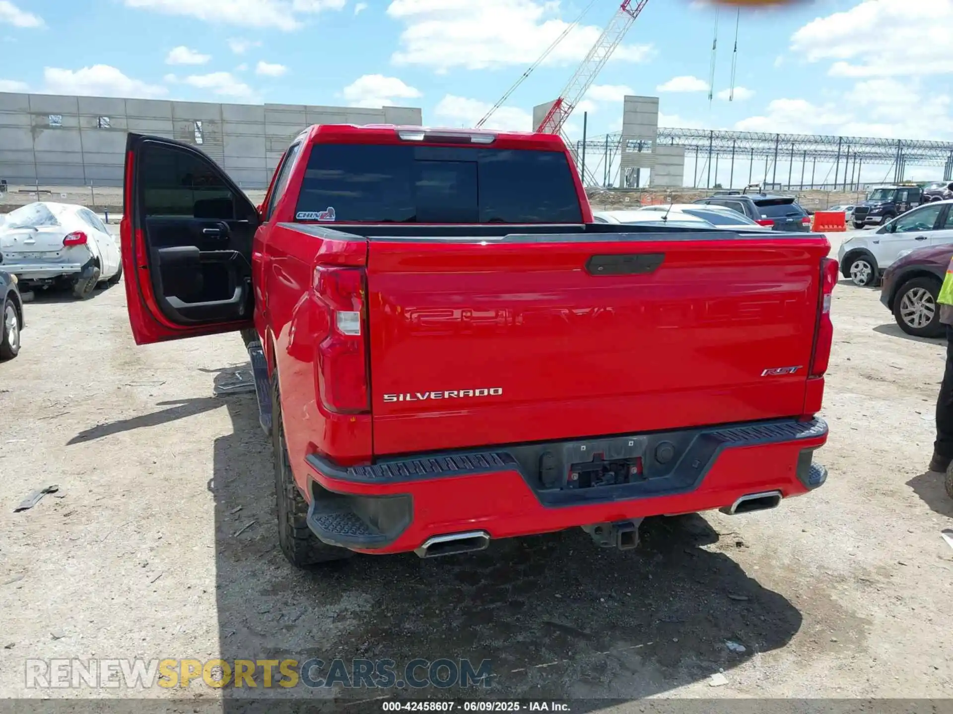3 Photograph of a damaged car 3GCUYEED4MG183407 CHEVROLET SILVERADO 1500 2021