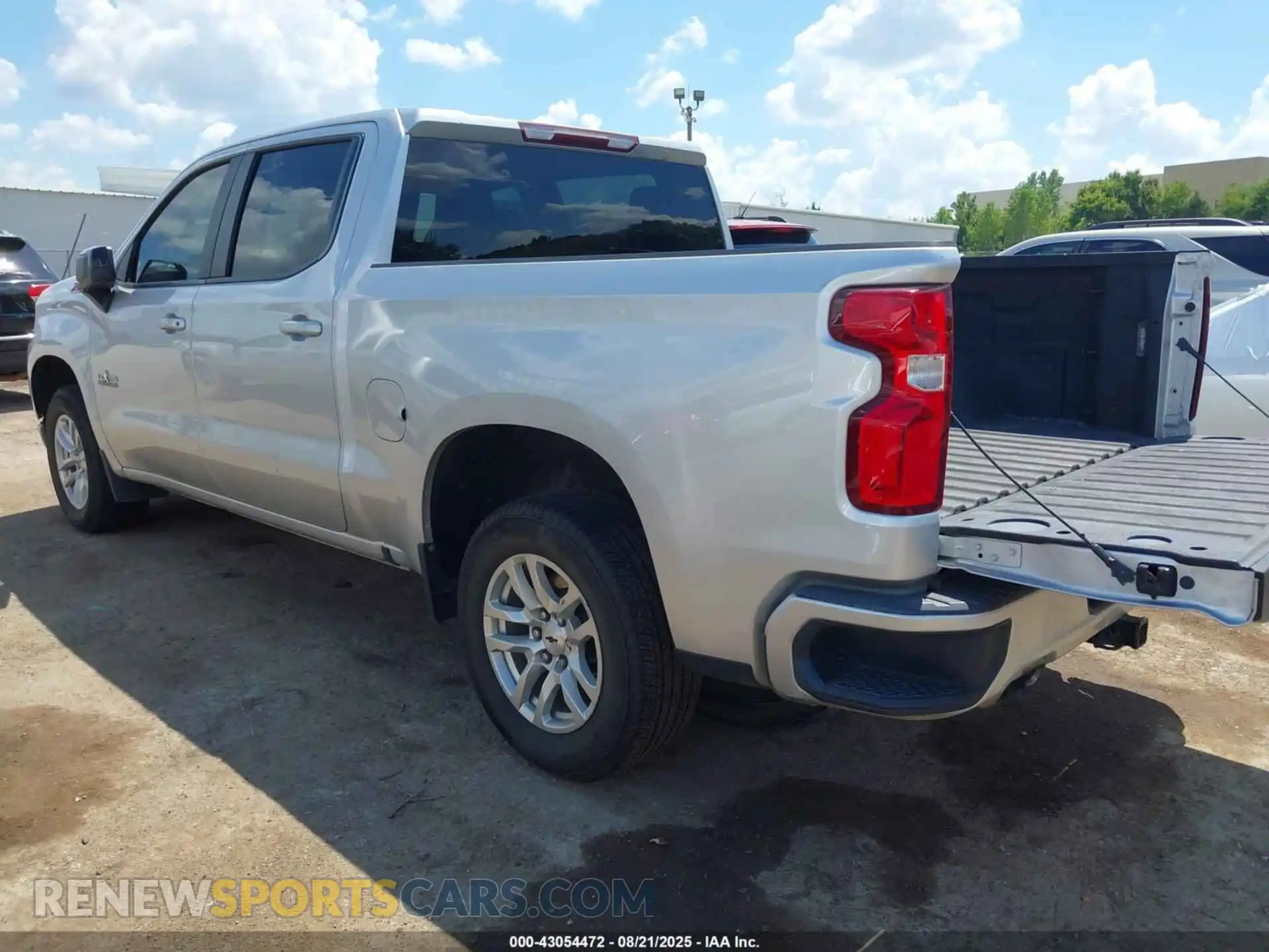 3 Photograph of a damaged car 3GCUYEED5MG253156 CHEVROLET SILVERADO 1500 2021