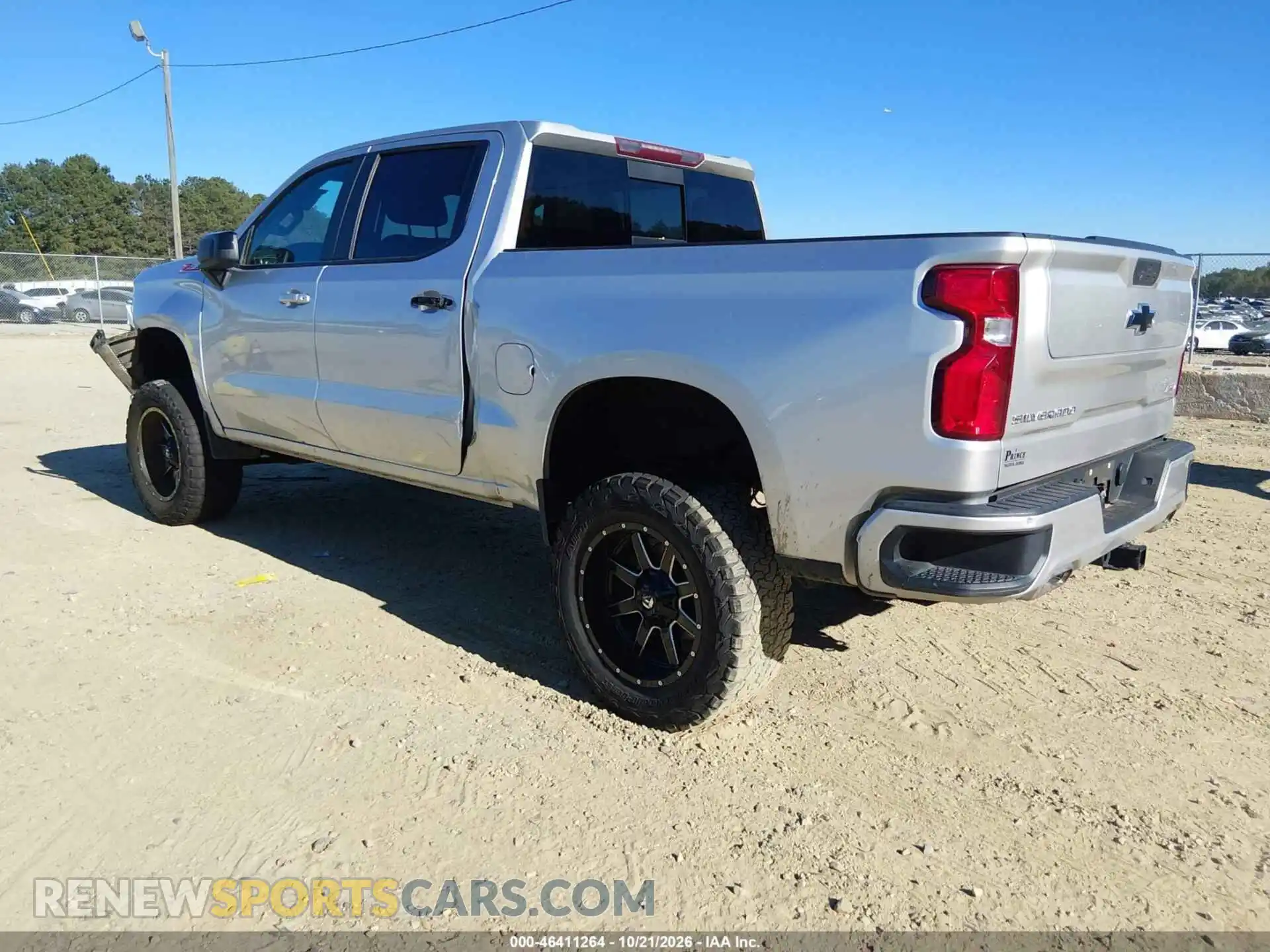 3 Photograph of a damaged car 3GCUYEED8MG262336 CHEVROLET SILVERADO 1500 2021