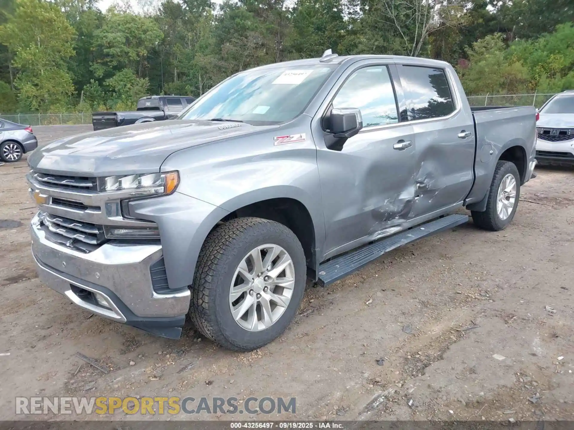 2 Photograph of a damaged car 3GCUYGET2MG414226 CHEVROLET SILVERADO 1500 2021