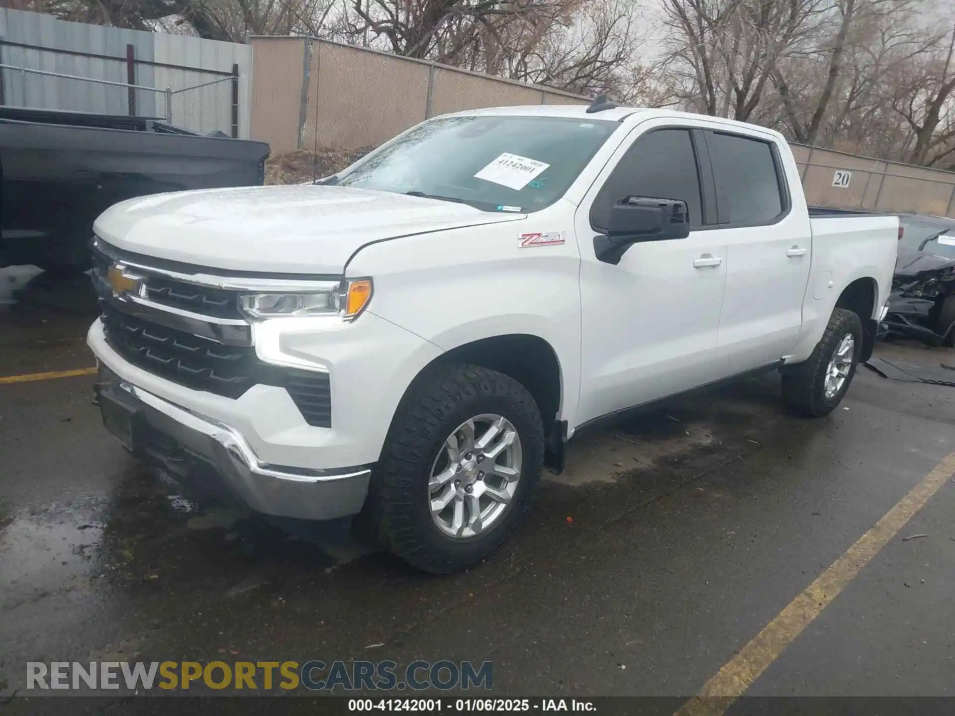 2 Photograph of a damaged car 1GCUDDED0NZ526205 CHEVROLET SILVERADO 1500 2022