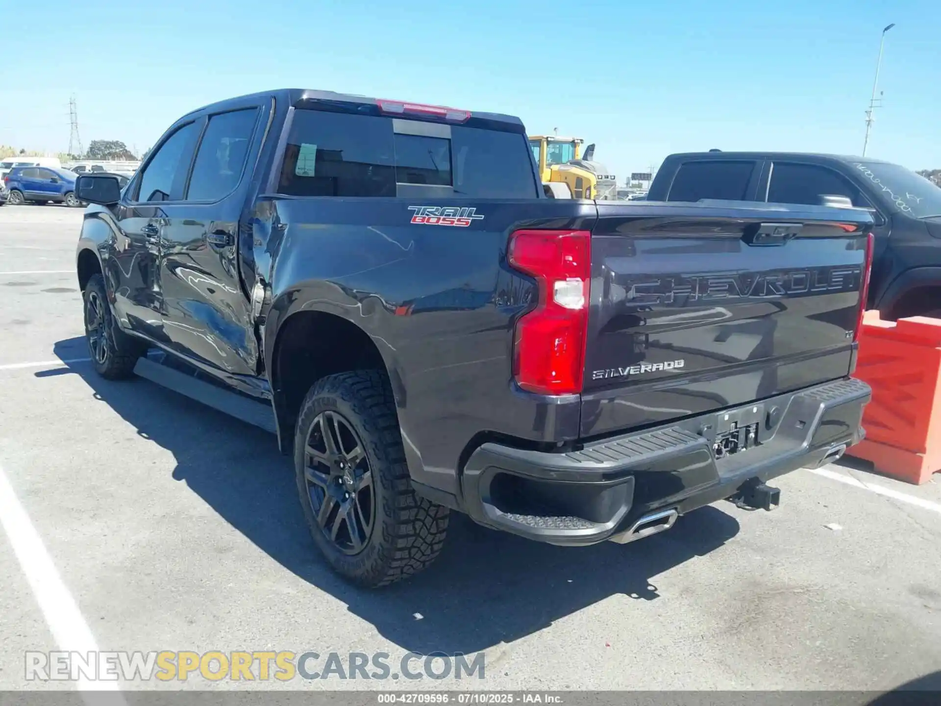 3 Photograph of a damaged car 3GCUDFED4NG584362 CHEVROLET SILVERADO 1500 2022