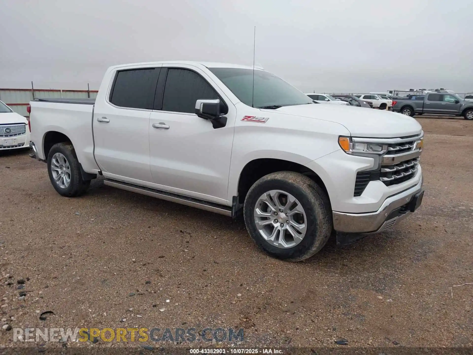 1 fotografías del automóvil dañado 1GCUDGED0PZ303814 CHEVROLET SILVERADO 1500 2023