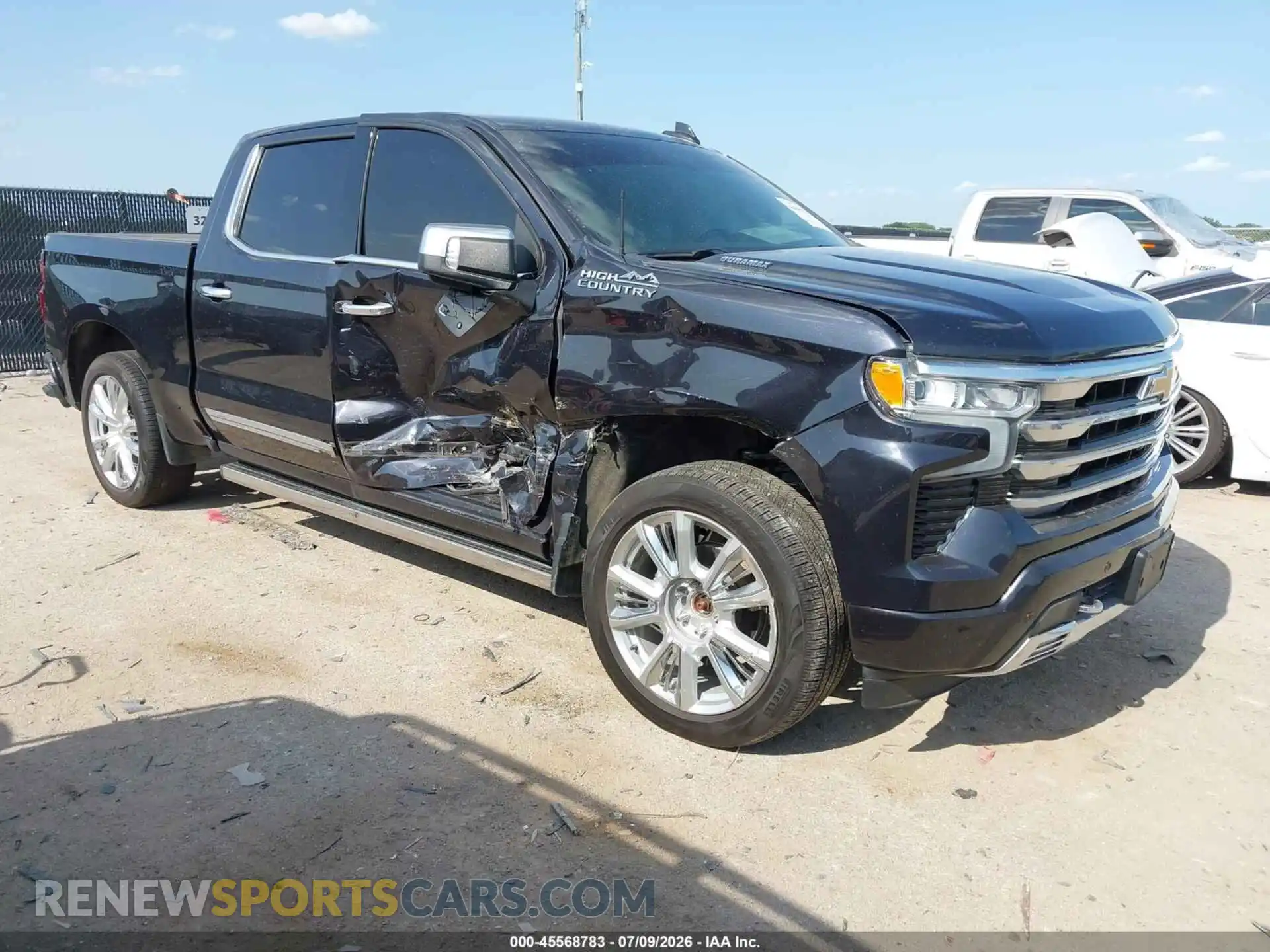 1 Фотография поврежденного автомобиля 1GCUDJE88PZ122525 CHEVROLET SILVERADO 1500 2023