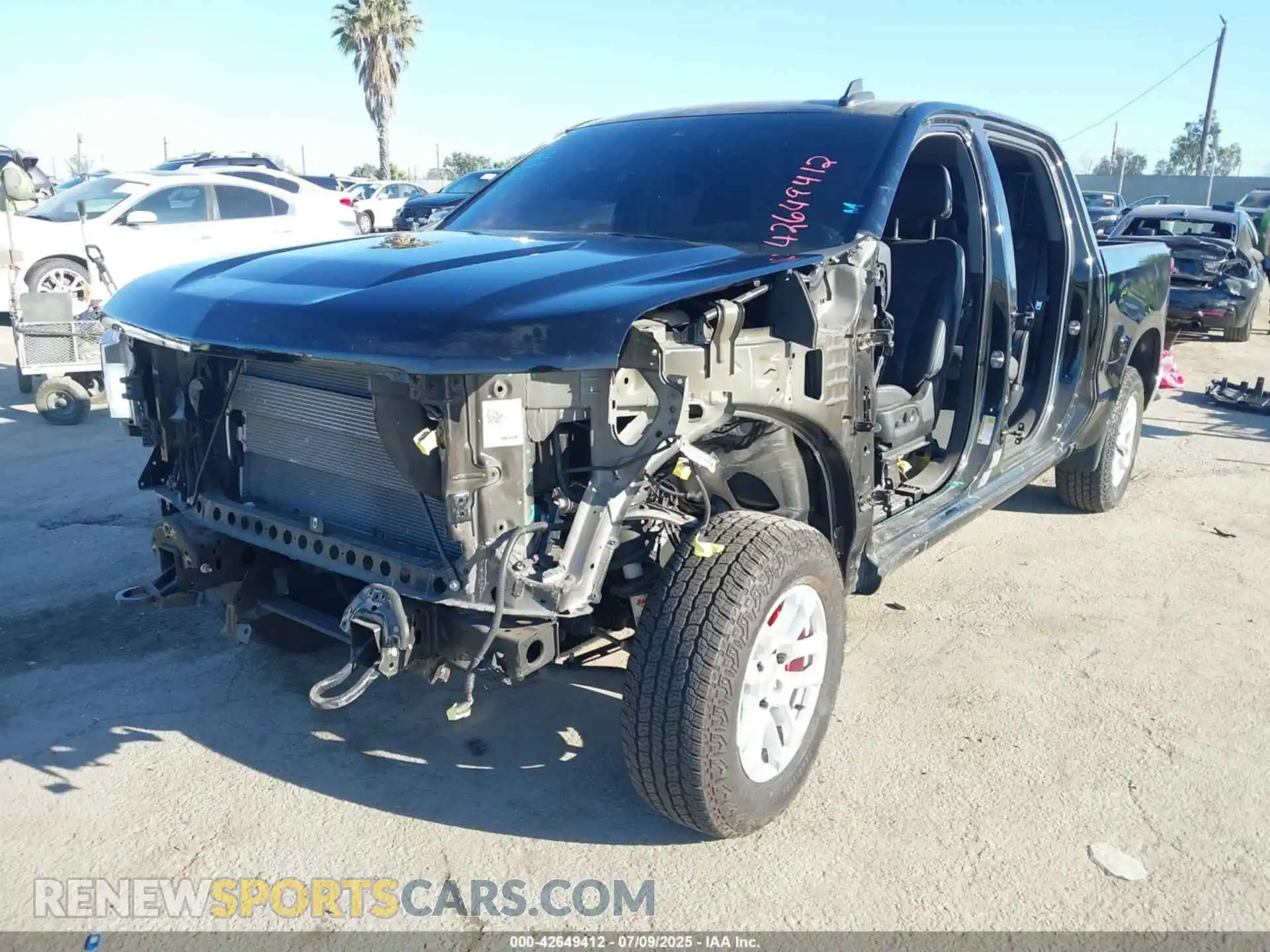 2 Photograph of a damaged car 2GCUDDED4P1127163 CHEVROLET SILVERADO 1500 2023