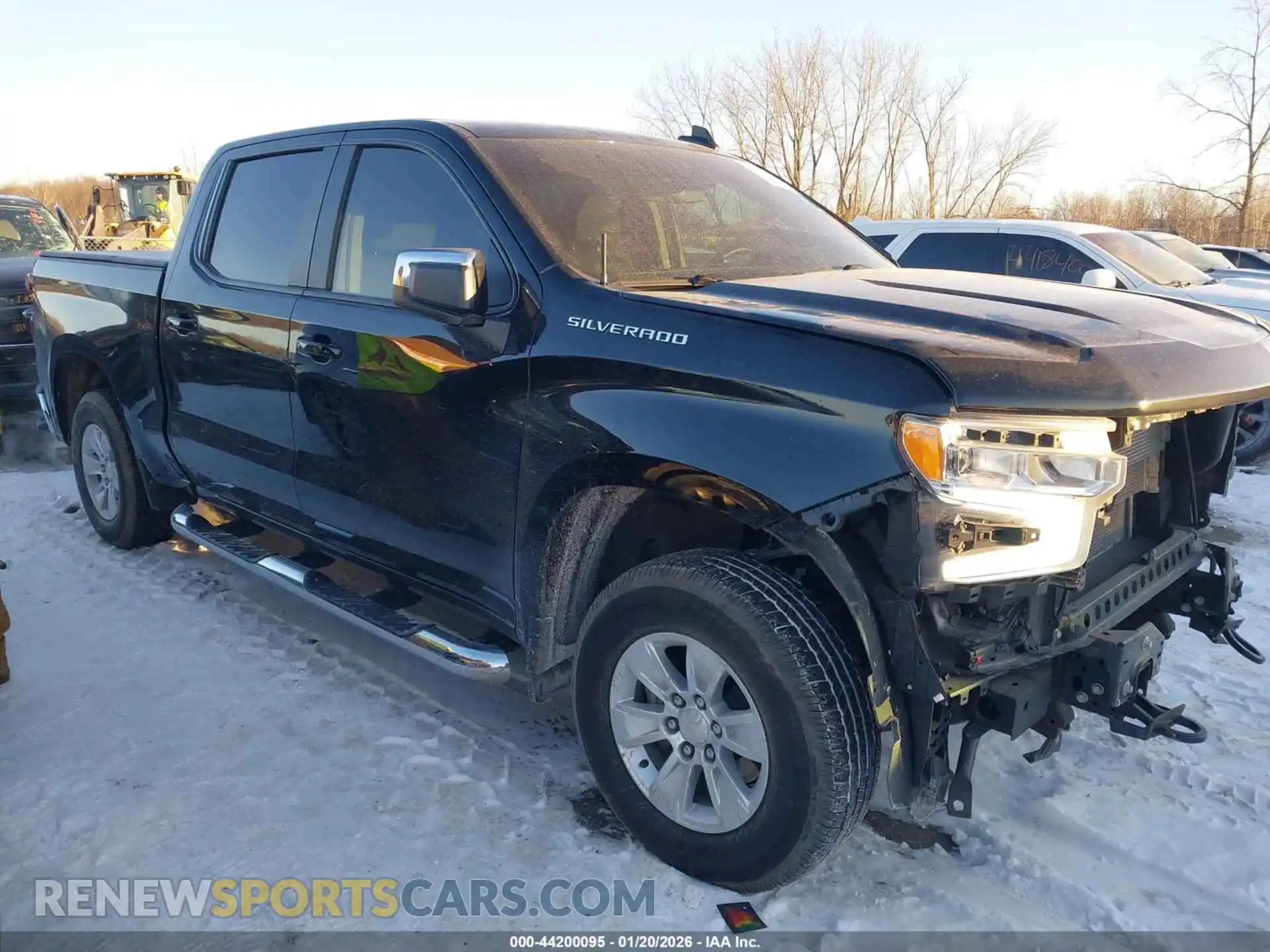 1 Фотография поврежденного автомобиля 2GCUDDED5P1150015 CHEVROLET SILVERADO 1500 2023