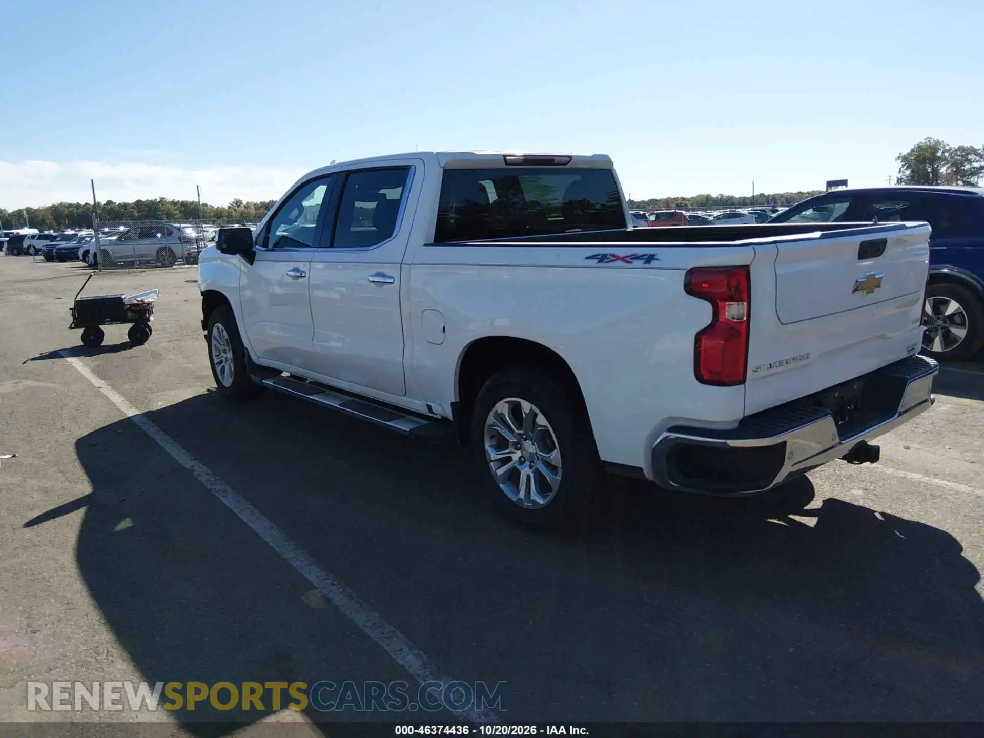 3 Фотография поврежденного автомобиля 2GCUDGED5P1129151 CHEVROLET SILVERADO 1500 2023