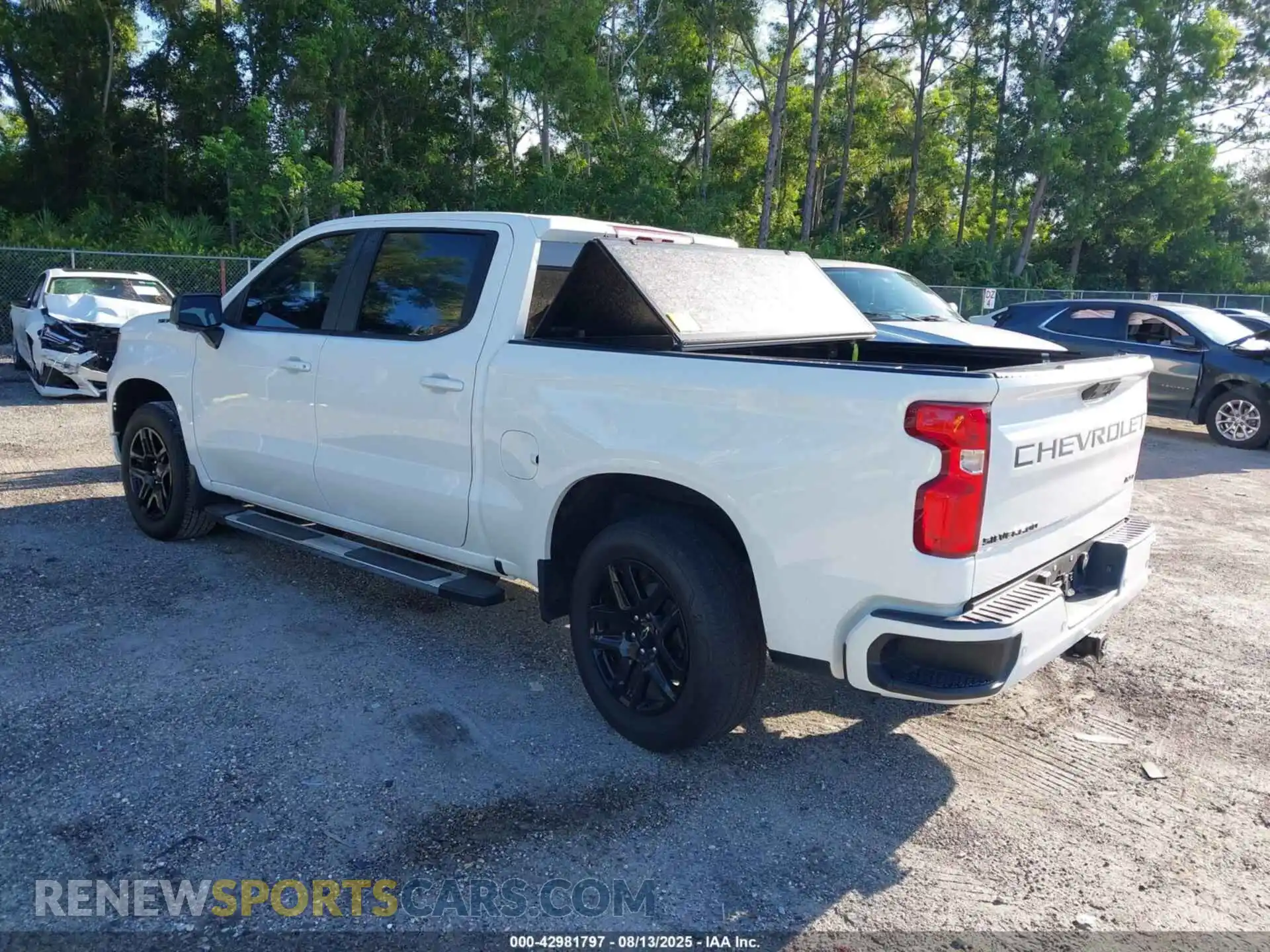 3 Photograph of a damaged car 2GCPADED3R1167582 CHEVROLET SILVERADO 1500 2024