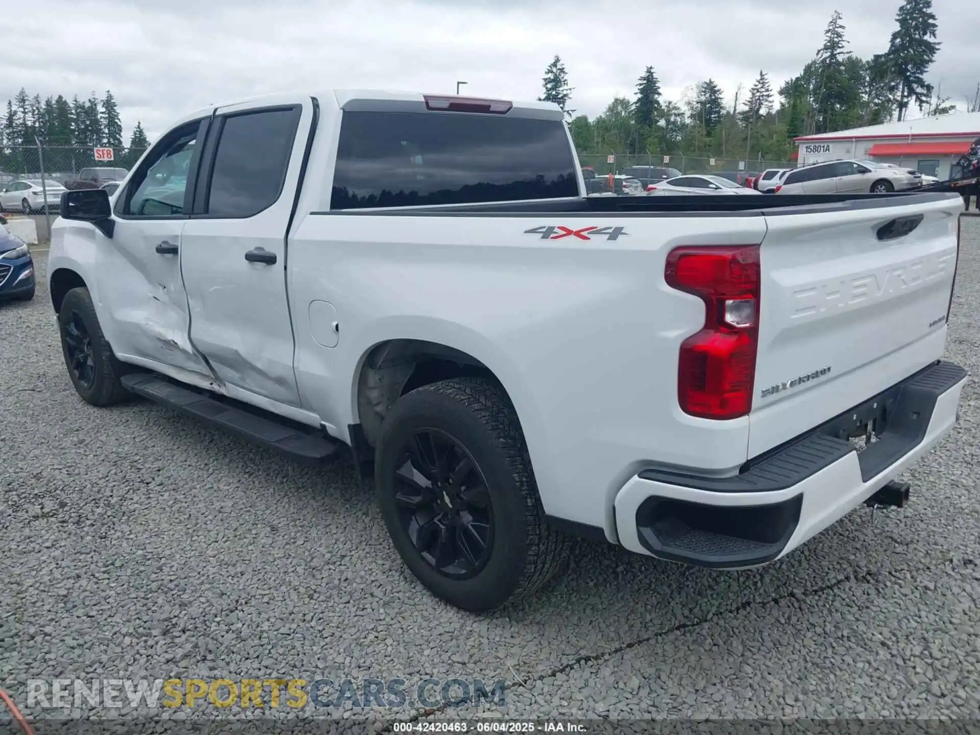 3 Photograph of a damaged car 3GCPDBEK8RG308311 CHEVROLET SILVERADO 1500 2024
